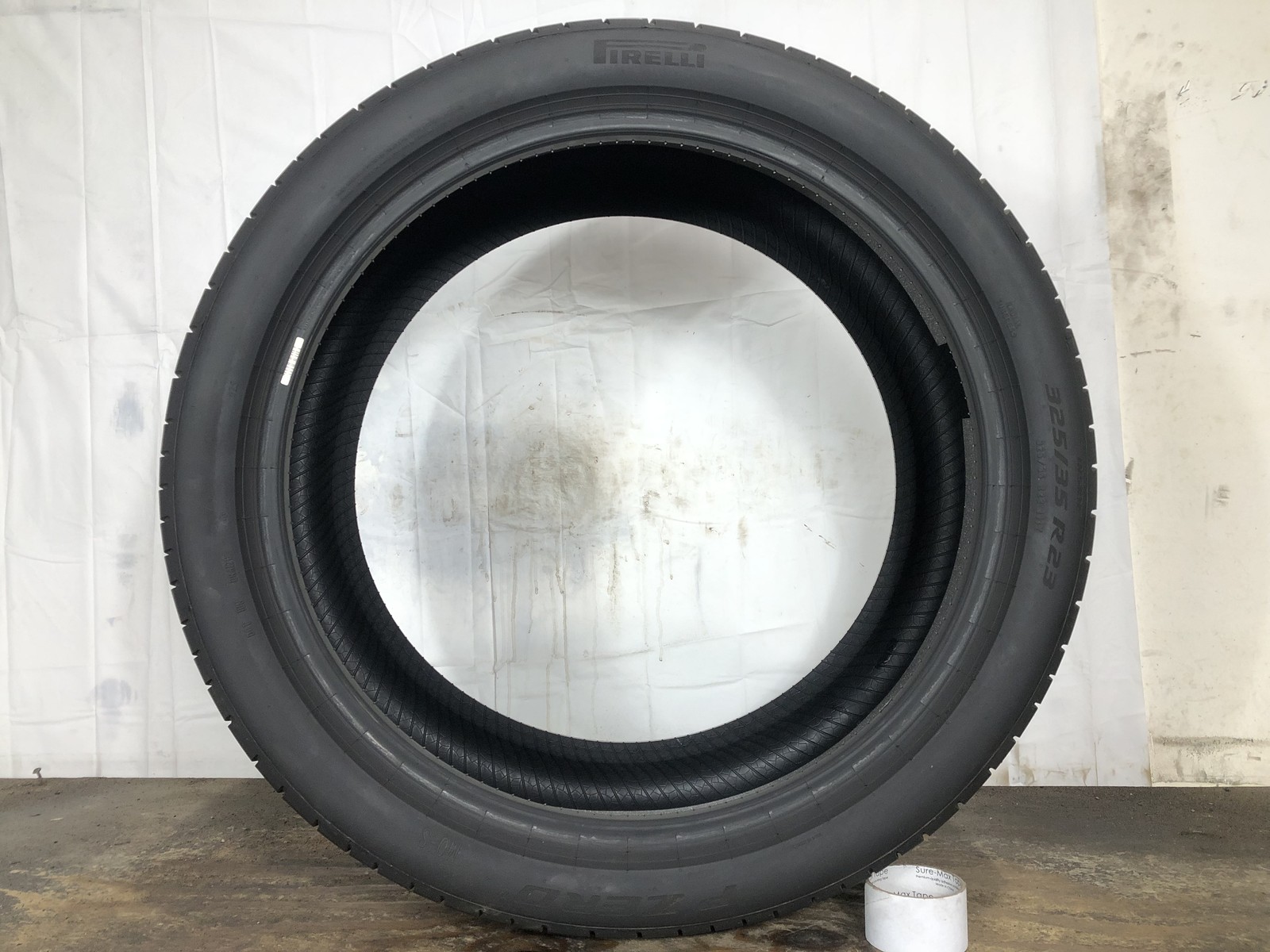 [1] Pirelli P Zero PZ5 PNCS P325/35R23 325 35 23 Tire 9.0/32