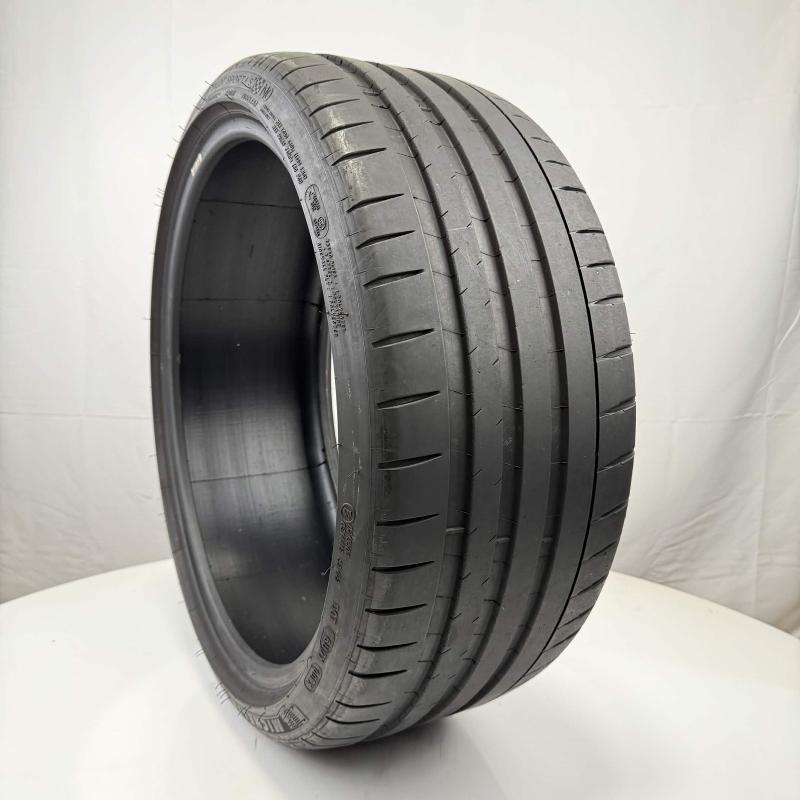 Used 235/35ZR20 Michelin Pilot Sport 4 S NO 92Y 7.5/32 (DOT 20)