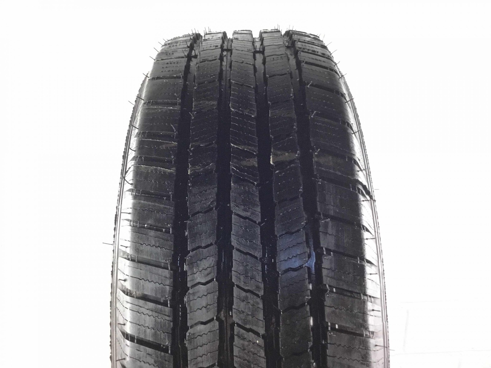 P245/70R16 Michelin NEW Defender LTX M/S OWL 107 T New 12/32nds