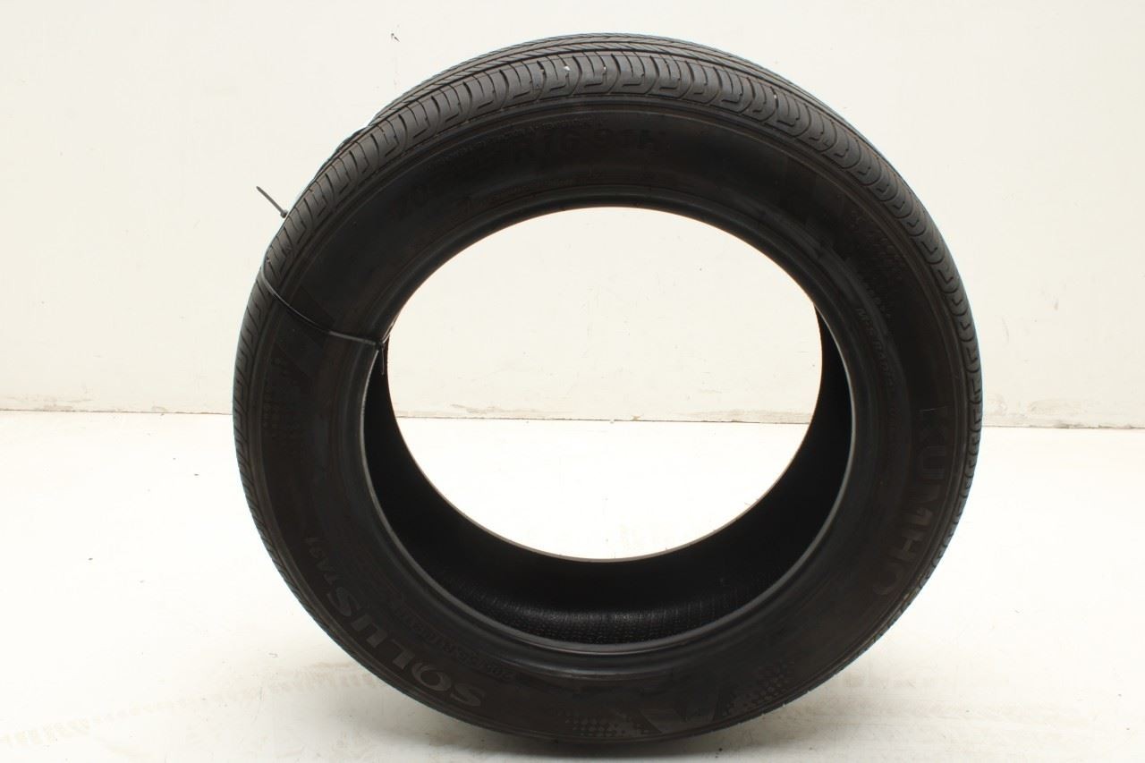 2023 Tire Kumho Solus TA31 205/55R16 91H R71090