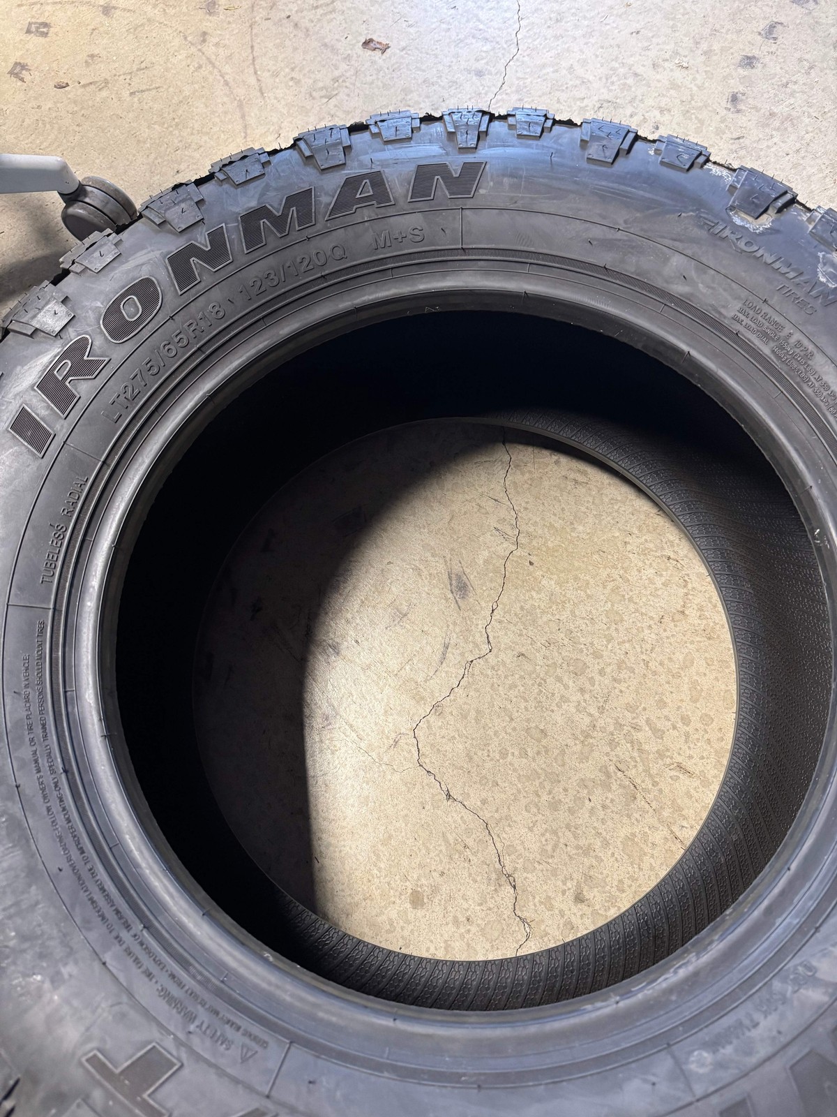 NOS IRONMAN ALL COUNTRY M/T BSW LT 275 65 18 123/120Q 10PLY MUD TERRAIN TIRE 926