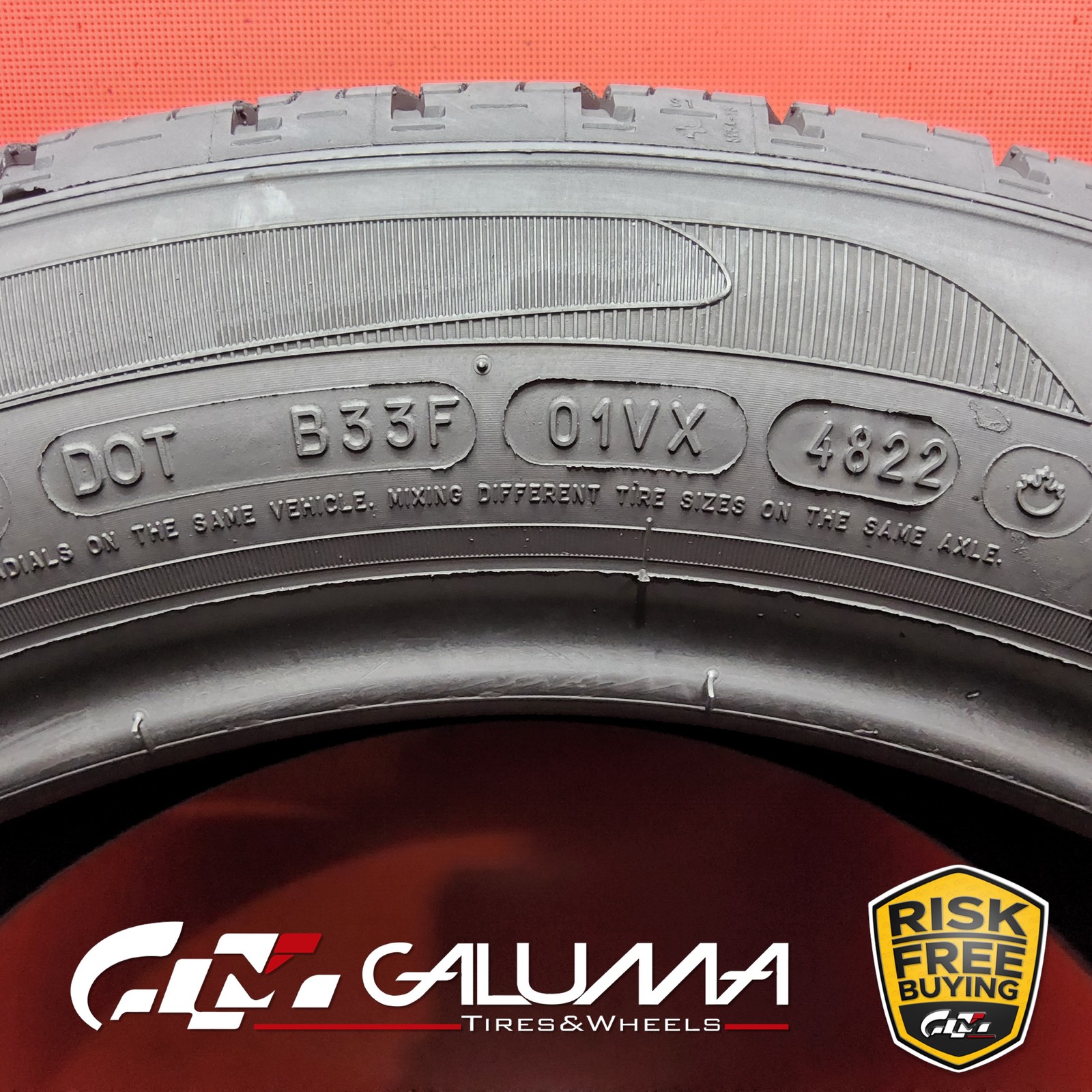 1 Tire Michelin Primacy mxv4 215/55R17 215/55/17 2155517 94V No Repairs #95318