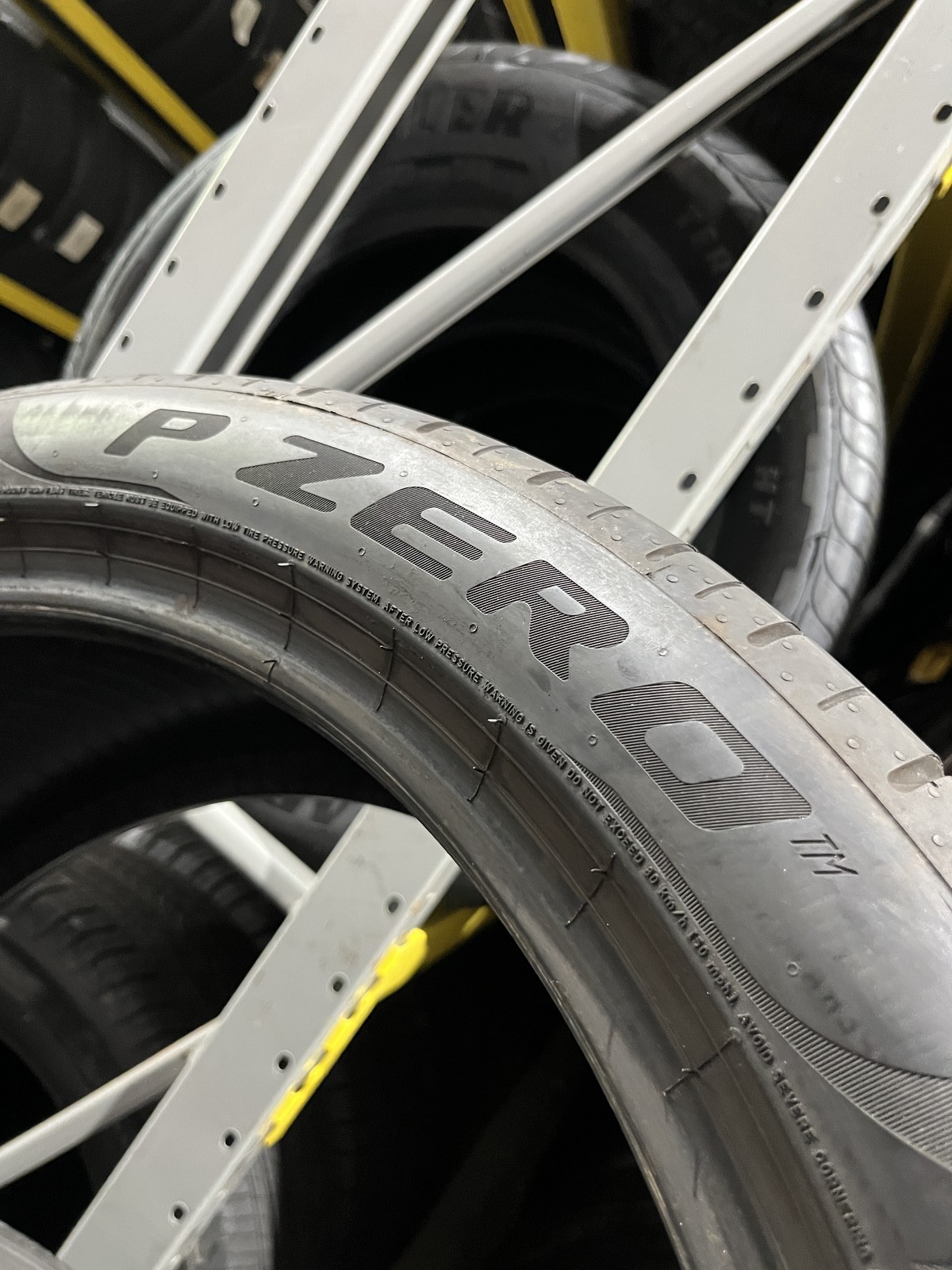 1 Tire Pirelli P Zero PZ4 Run Flat ★ BMW 275/40R22 107Y DOT.5024 8/32