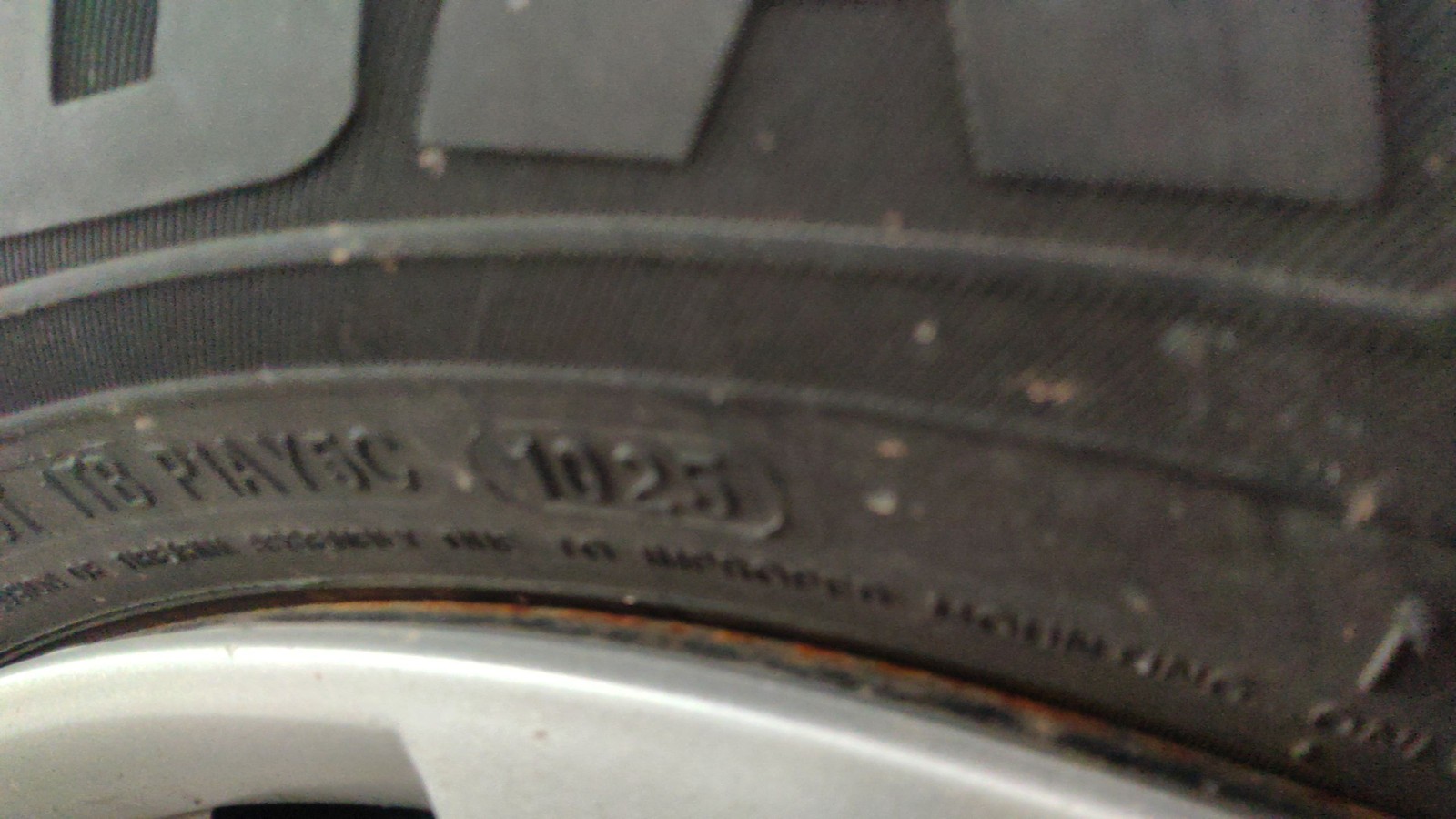 SET OF 2 16′ WHL 215/60-16 SENTURY TOURING 10/32