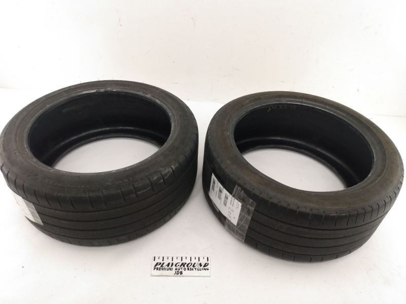 Pair Of Michelin Wheel Tire 245/40 ZR17 Tread Depth 7/32nds Date Code 25-16