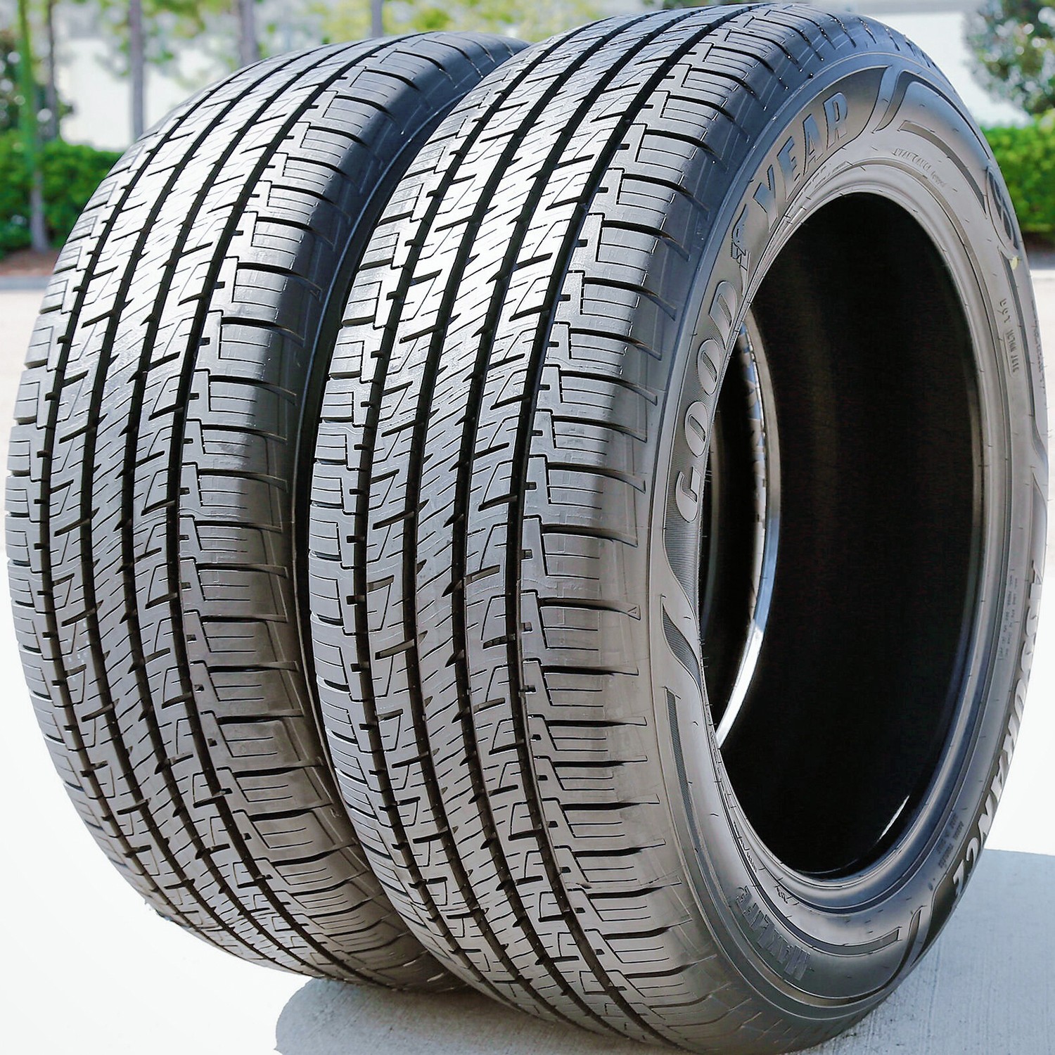 2 Tires Goodyear Assurance MaxLife 235/40R19 96V XL AS All Season TakeOff