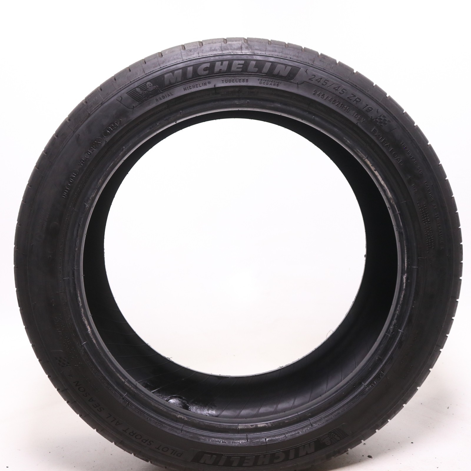 Used 245/45ZR19 Michelin Pilot Sport All Season 4 – 102Y – 6/32