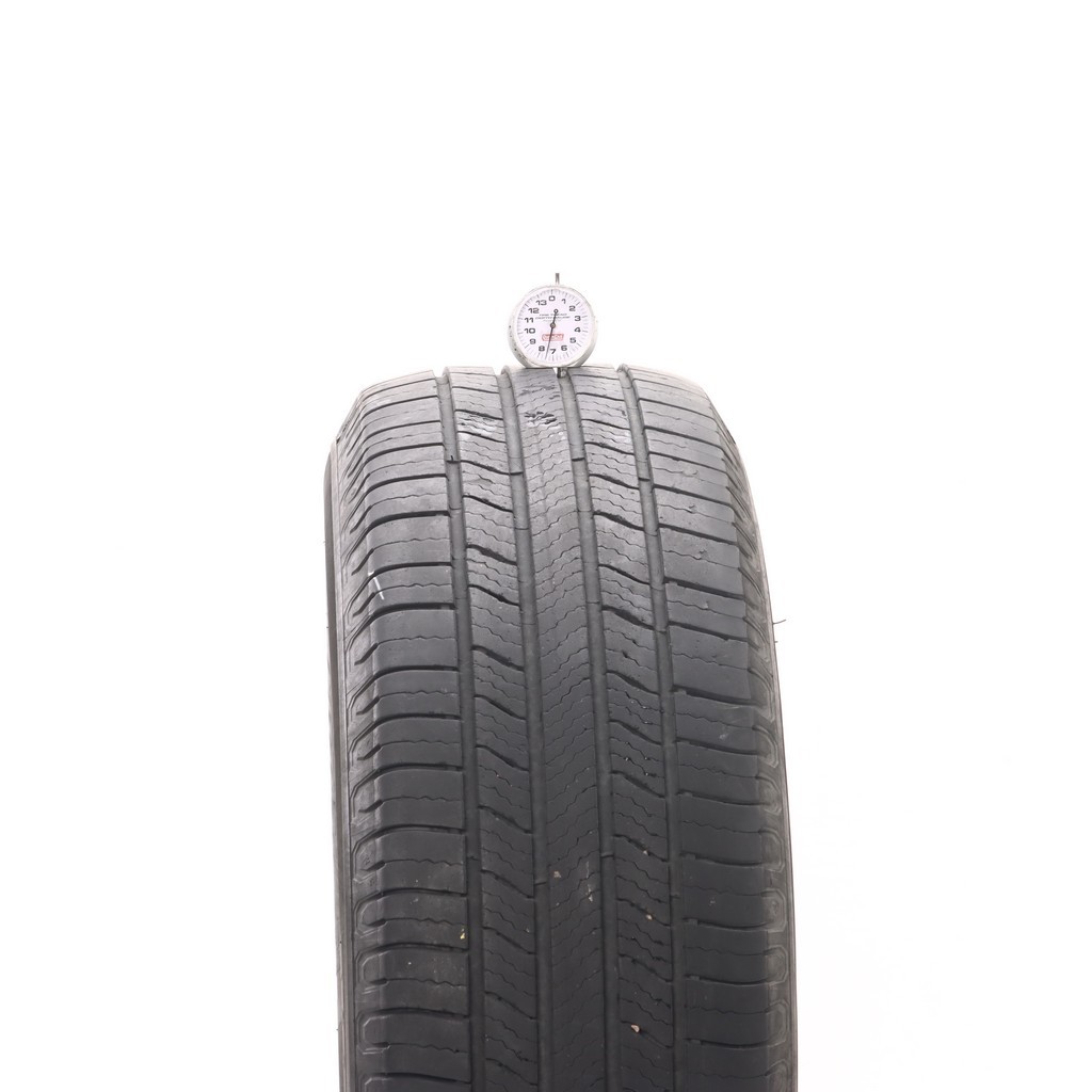 Set of (4) Used 235/65R17 Michelin Defender 2 104H – 6-7.5/32