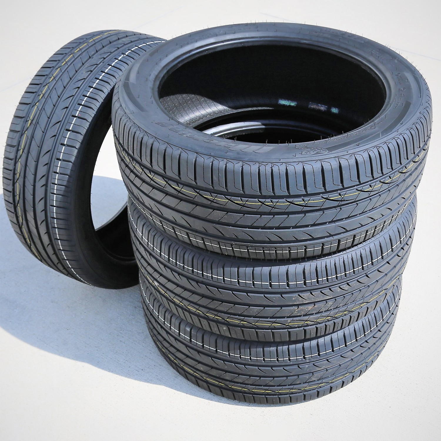 Tire 285/40R23 ZR 111W Mileking MK937 AS A/S High Performance