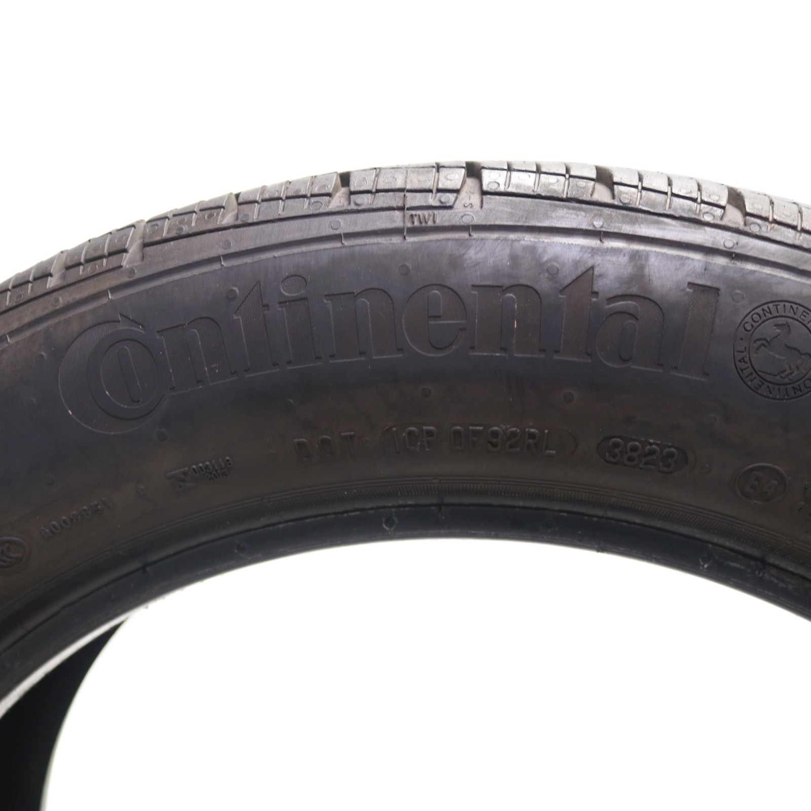 Set of 2 Used 235/50R18 Continental ProContact TX SSR MOE – 97H – 6.5-7/32