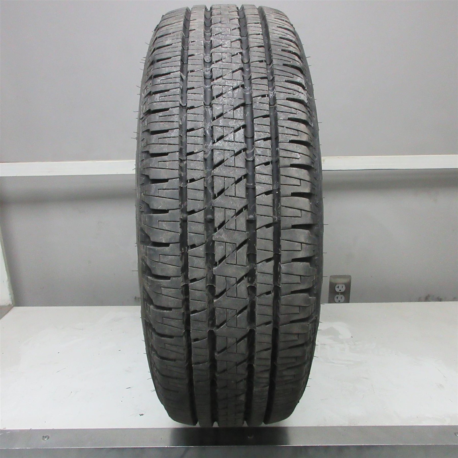 245/70R17 Bridgestone Dueler H/L Alenza Plus 108T Used Tire (12/32nd) (QTY 1)