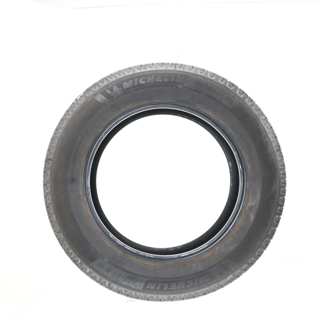 Set of (4) Used 235/65R18 Michelin Defender 2 106H – 8-9/32
