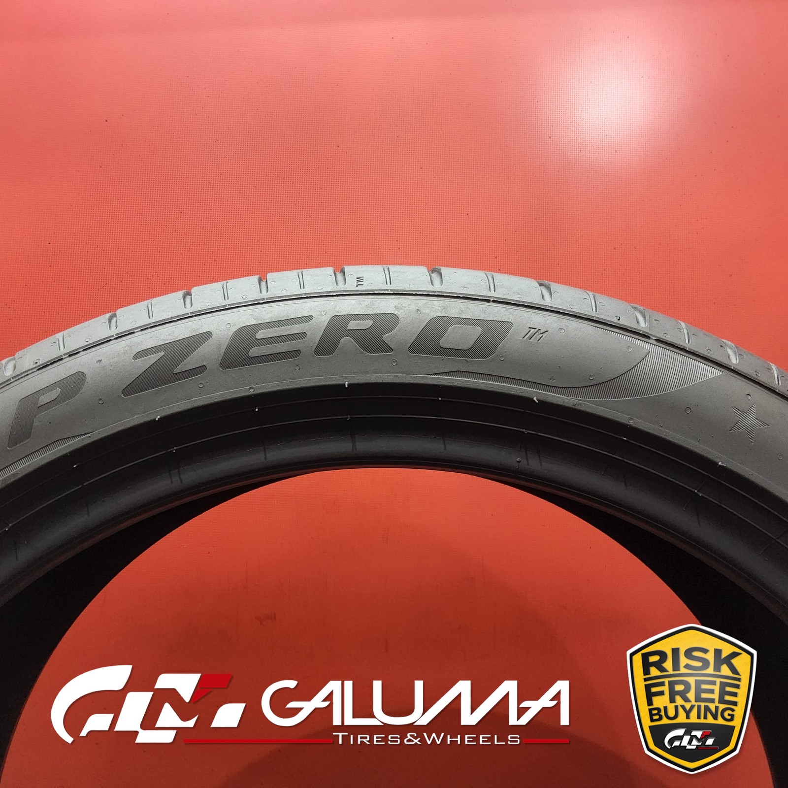 Set of 2 Tires Pirelli P-Zero (PZ4) ★ XL 255/40R21 255/40/21 2554021 102Y #95422
