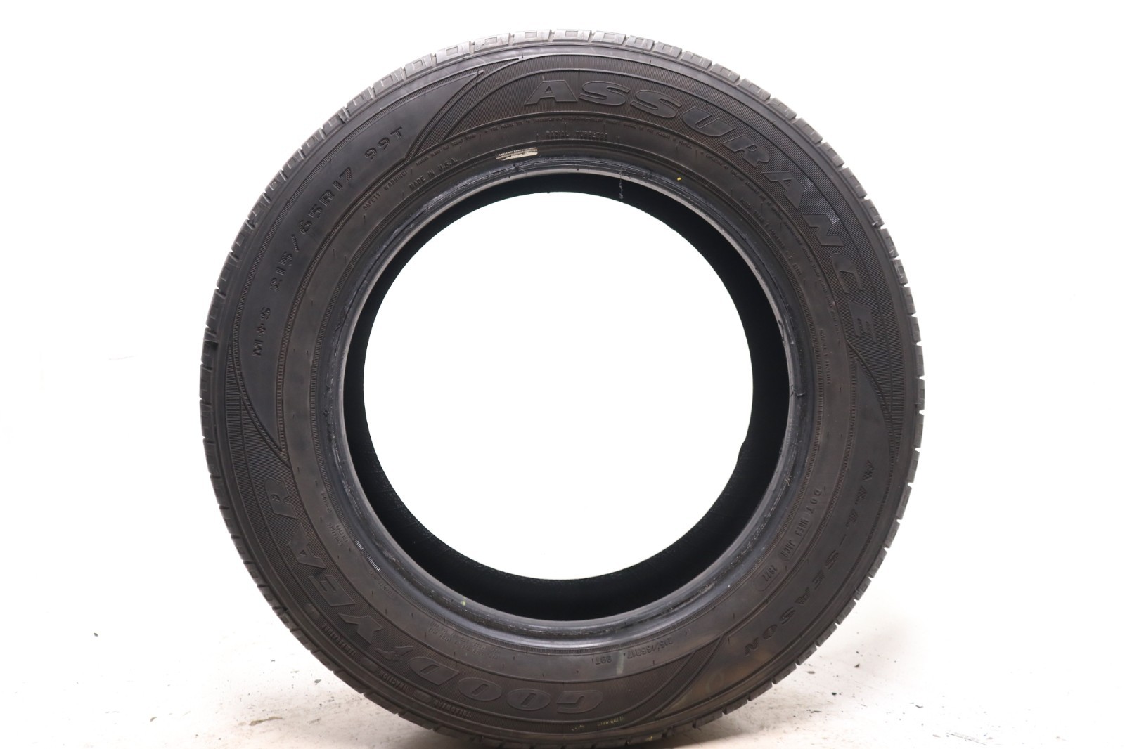Set of 2 Used 215/65R17 Goodyear Assurance All Season – 99T – 6.5-7/32