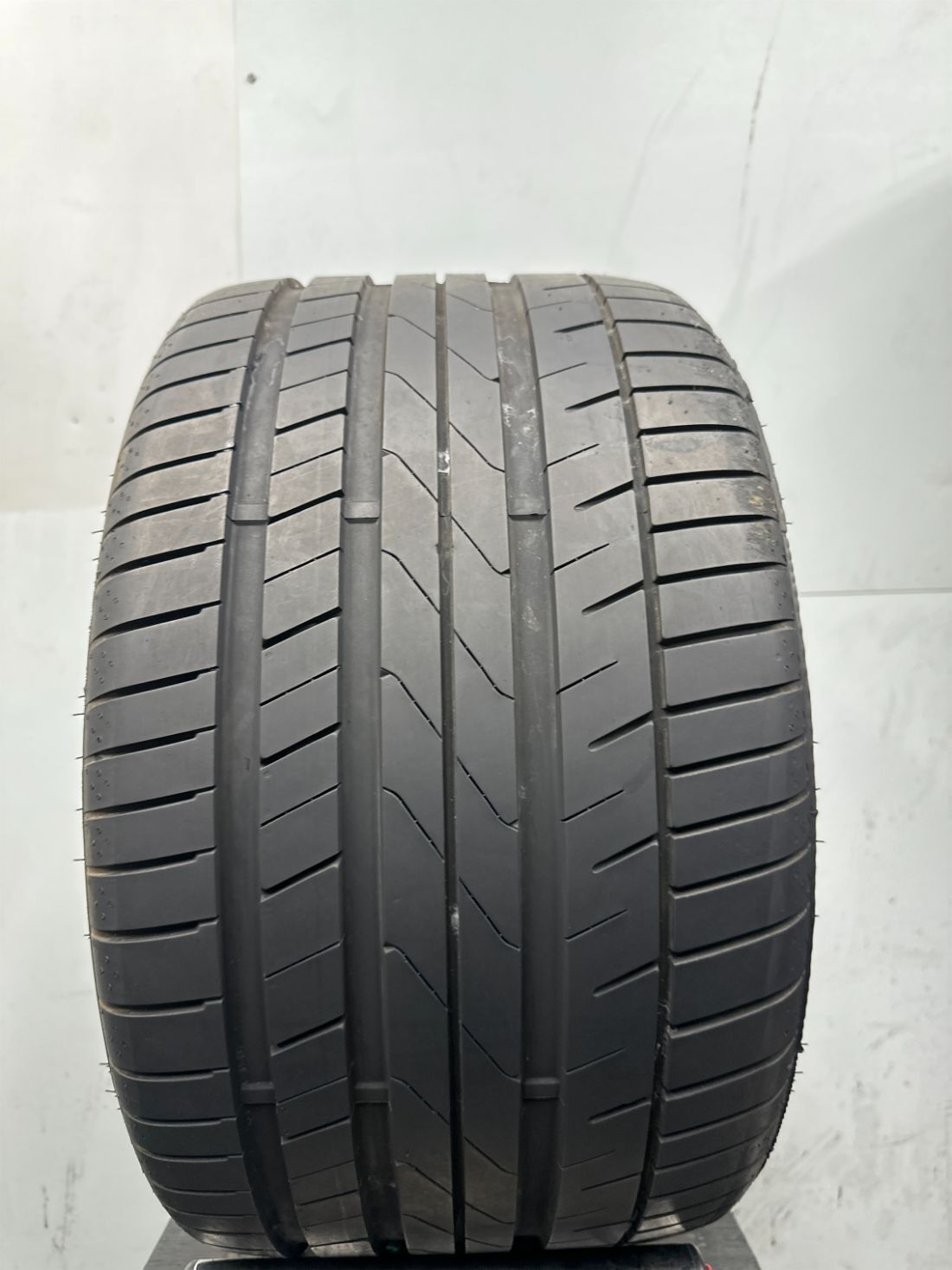1 Used Petlas Velox Sport PT741 P305/30R19 3053019 305/30/19 102 W – 10/32