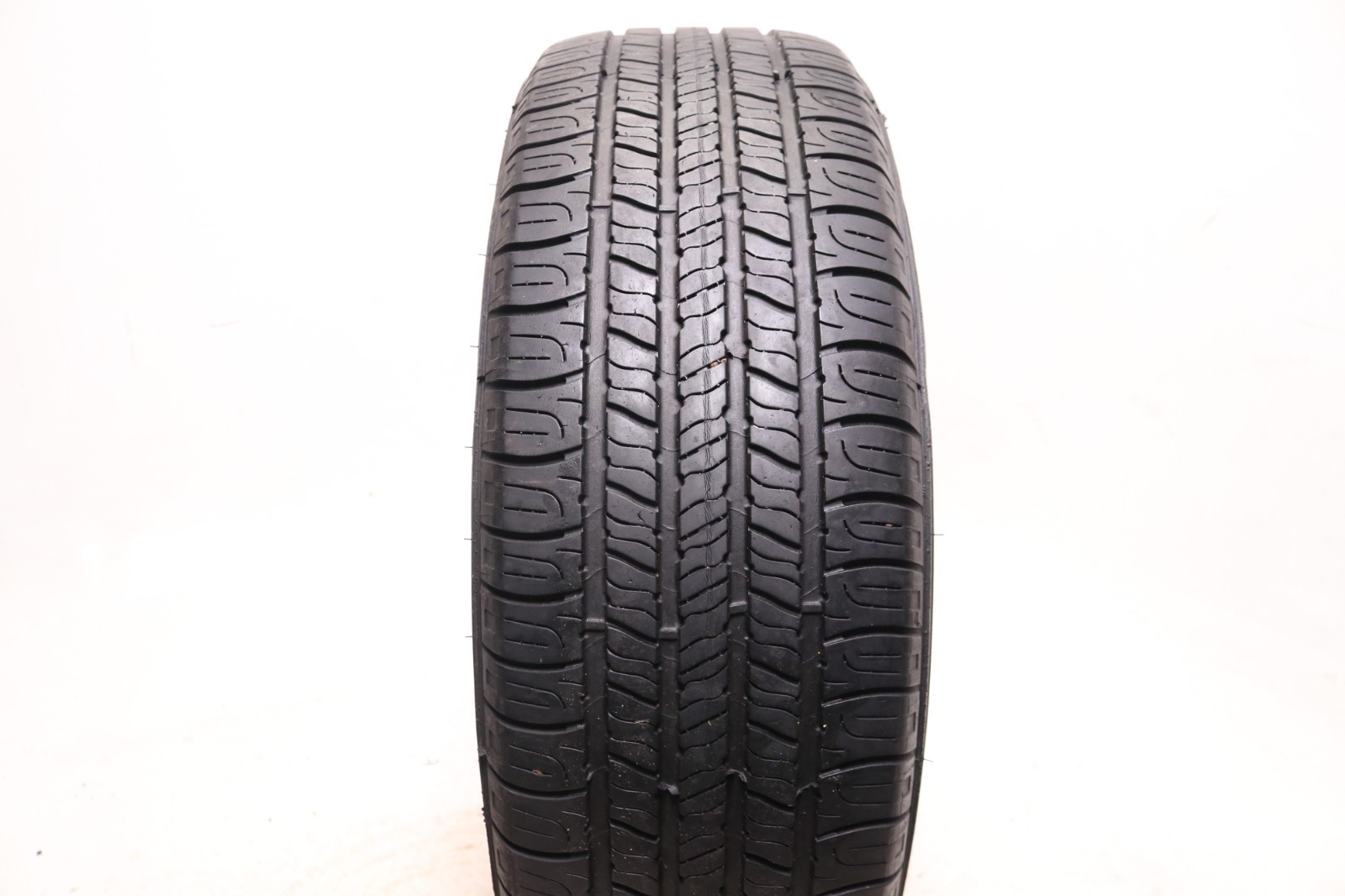 Set of 2 Used 215/65R17 Goodyear Assurance All Season – 99T – 6.5-7/32