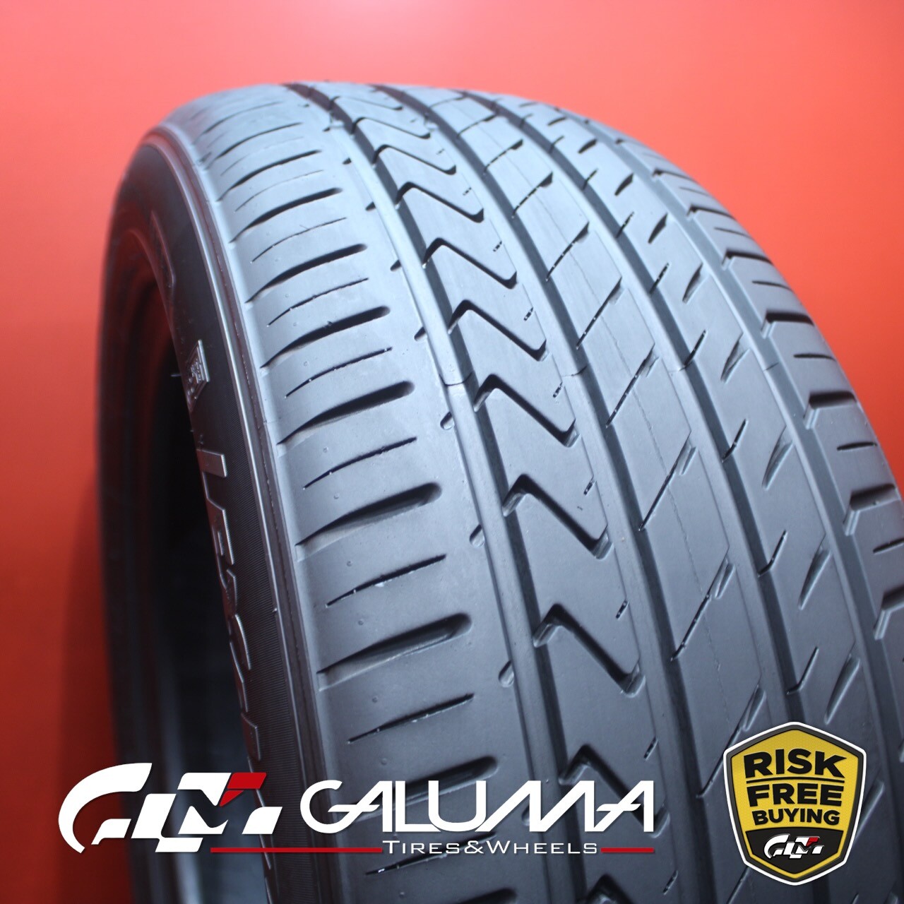 1 (One) Tire LikeNEW Lexani LX Twenty 235/55R19 235/55/19 ZR19 No Patch #81957