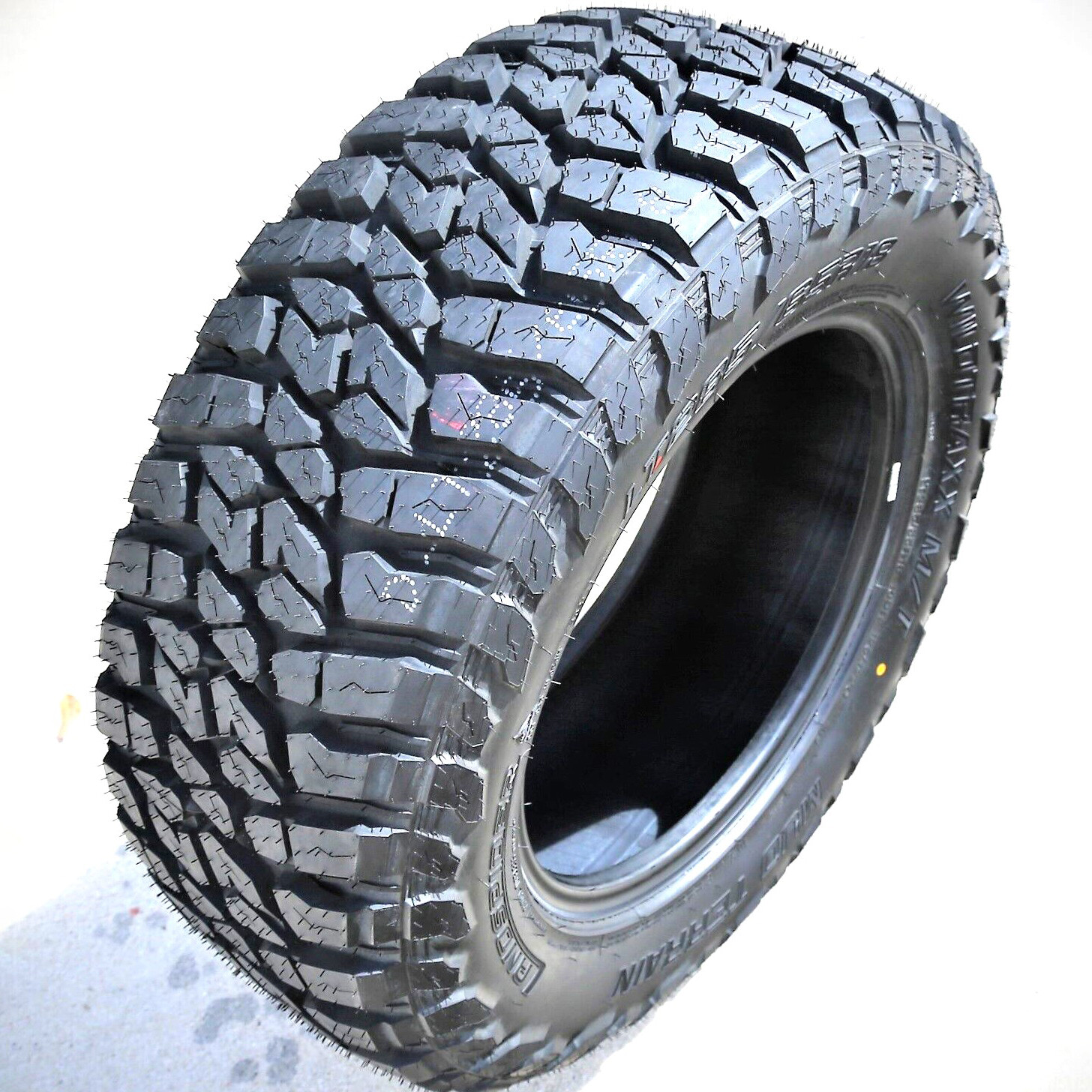 Tire Landspider Wildtraxx M/T LT 285/65R18 Load E 10 Ply MT Mud