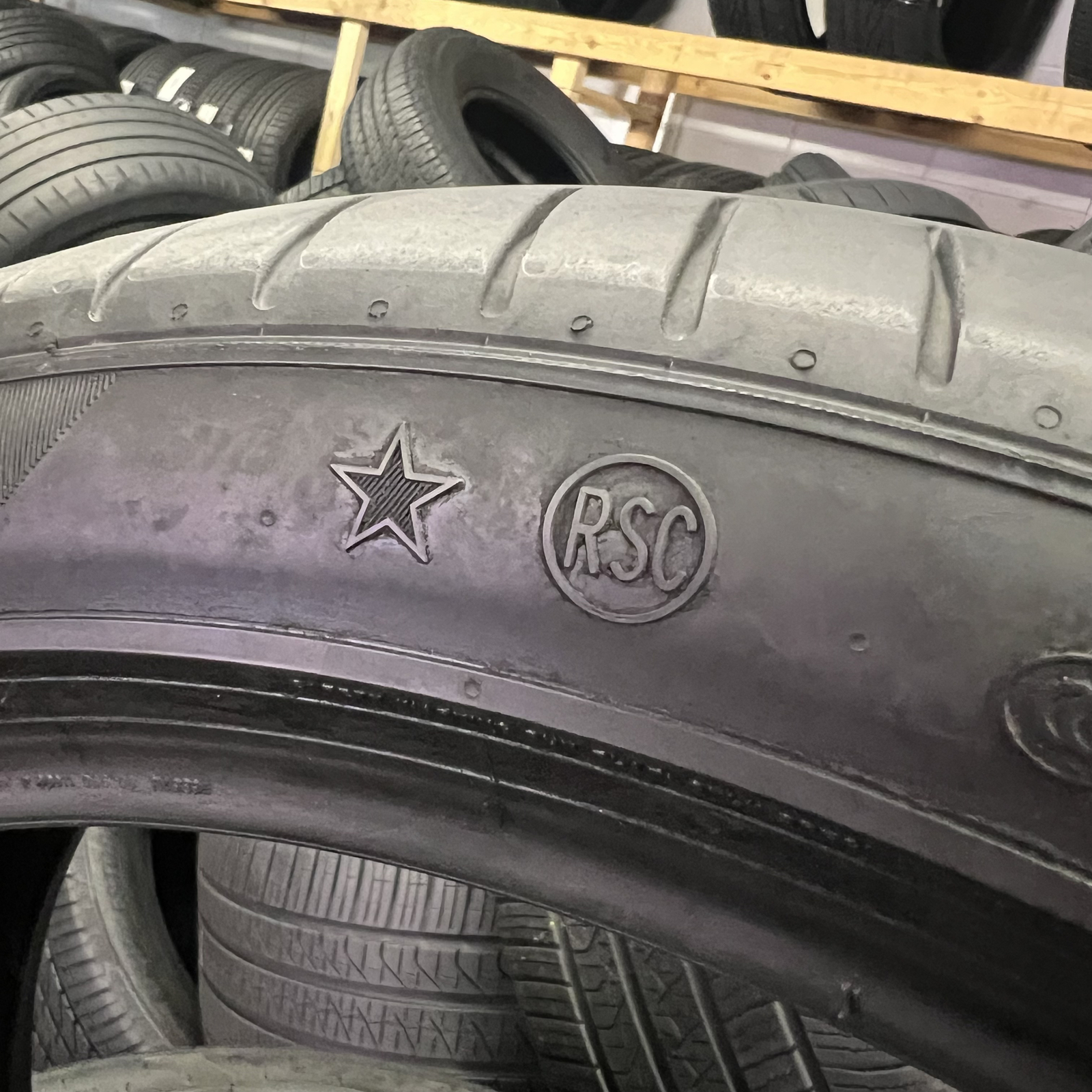 Set Of 2 Tires Pirelli P Zero PZ4 Run Flat BMW 225/45R19 96W DOT.0823 NO Patch