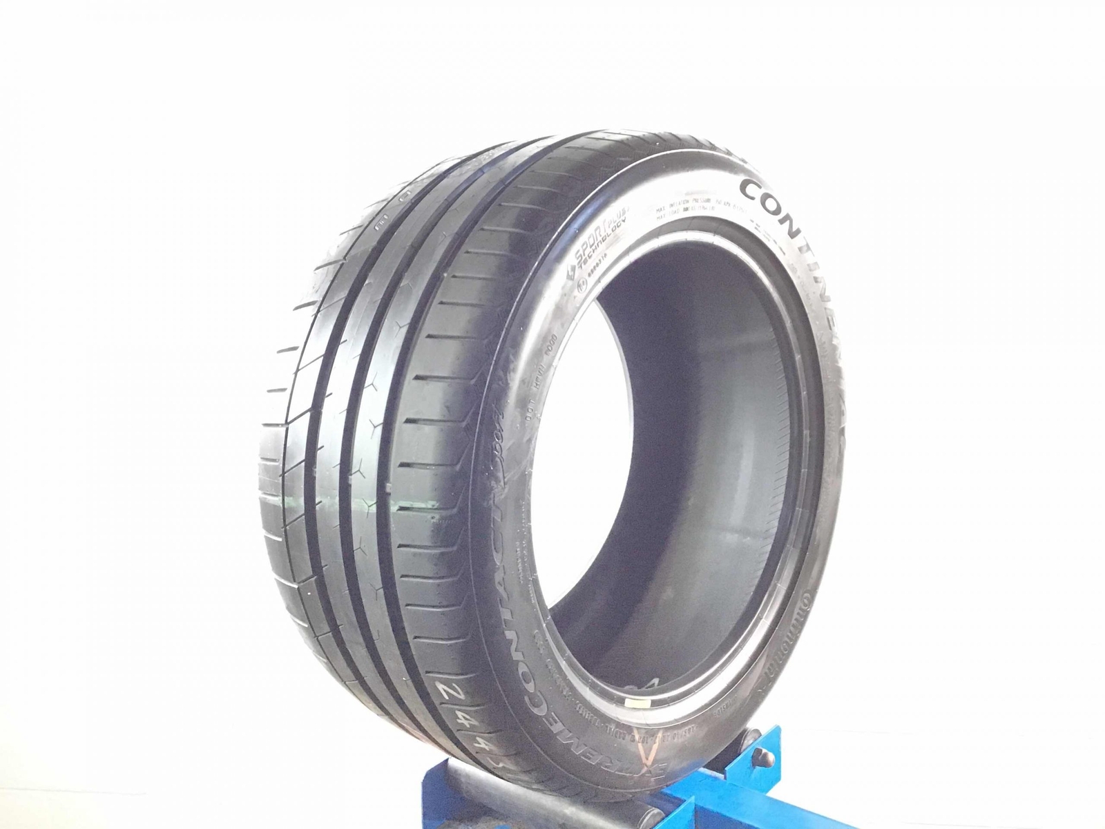 P285/40R17 Continental ExtremeContact Sport 100 W Used 8/32nds