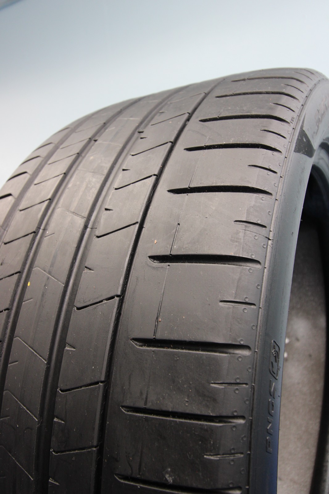 1 Used Pirelli Pzero MO-S PNCS PZ4 315/40R21 315/40/21 3154021 111Y