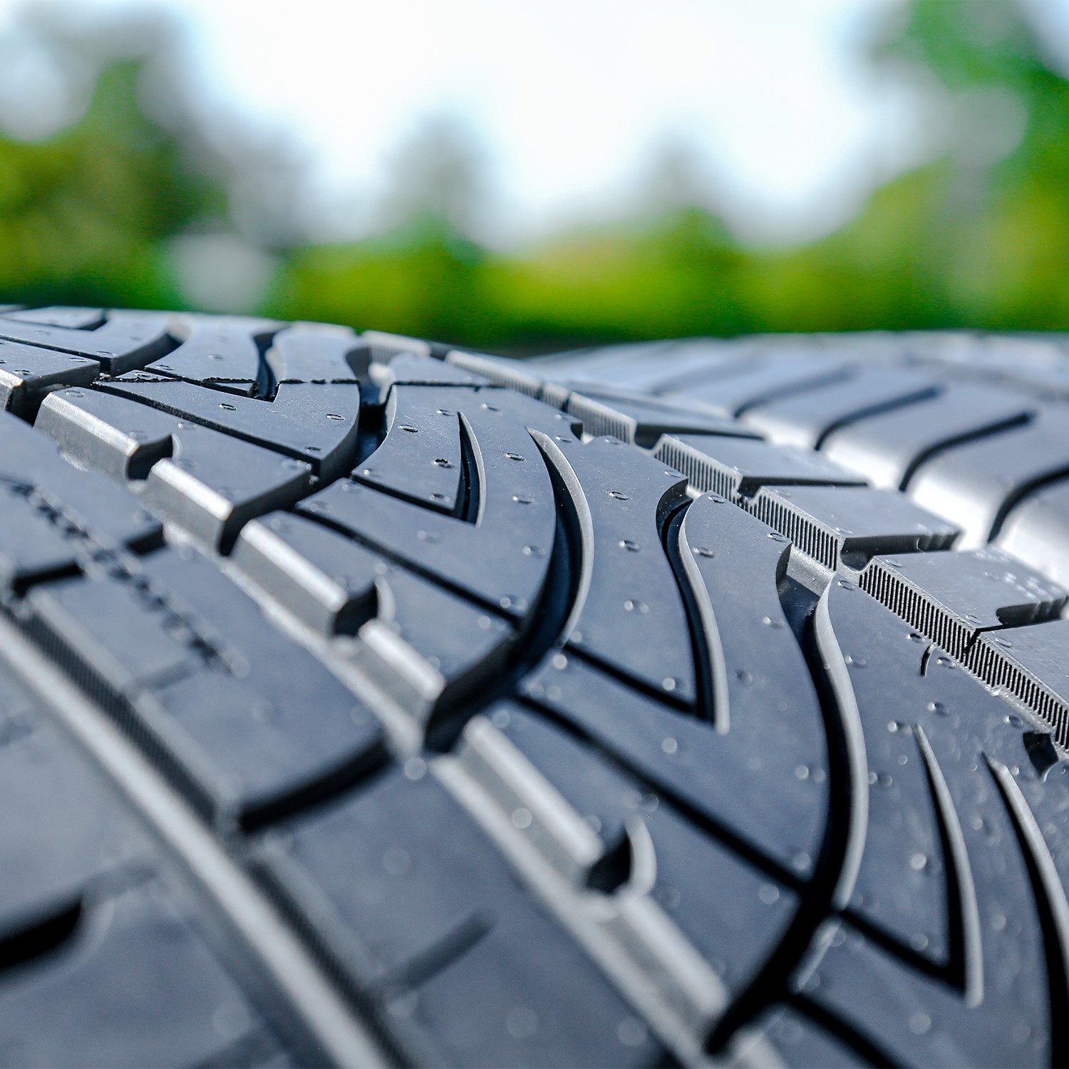 Predator Comptrax PR1 A/S 245/45R20 ZR 103W XL Tire 50k Mi Warranty 560AAA