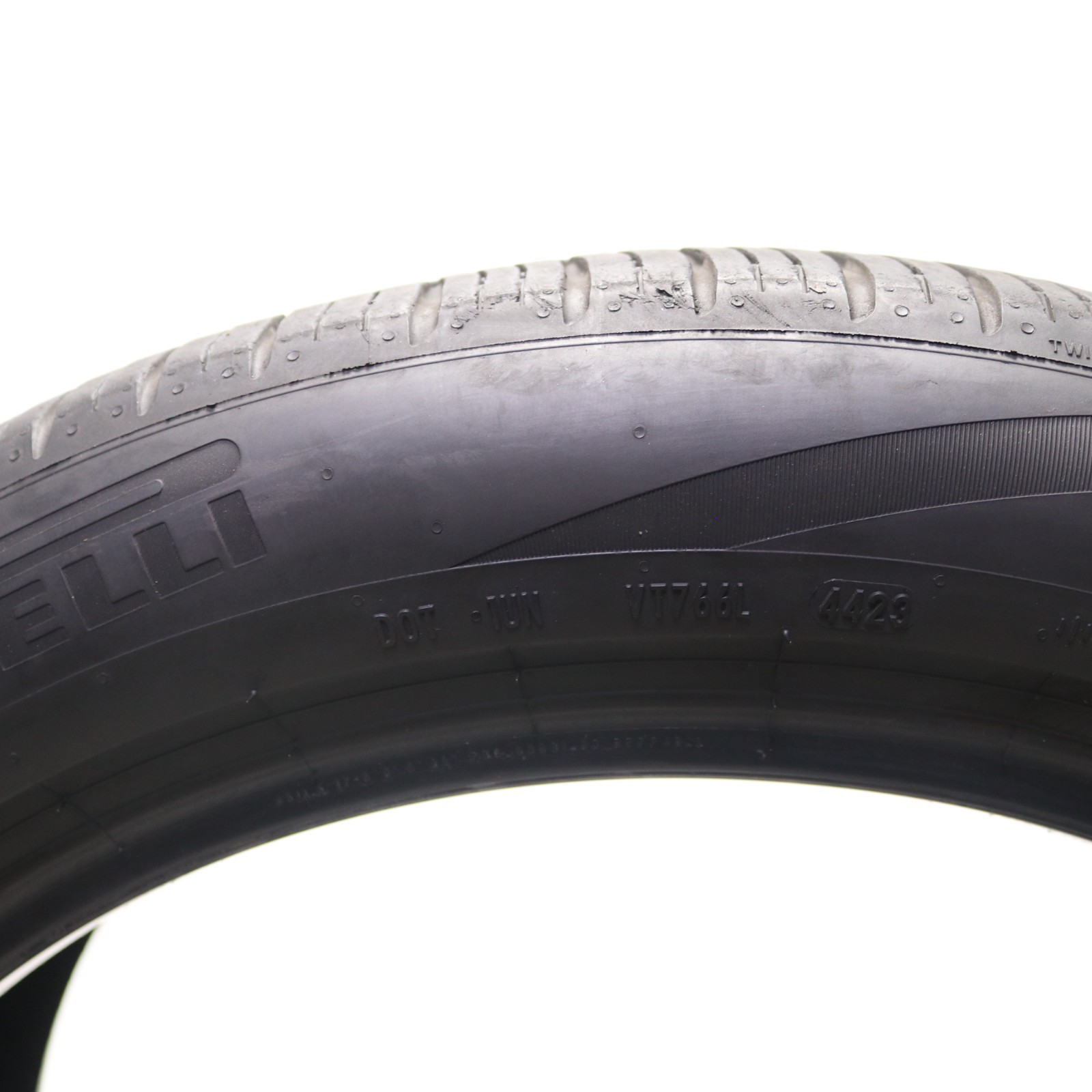 Set of 2 Used 235/50R20 Pirelli Scorpion Zero All Season Elect + – 104T – 7/32