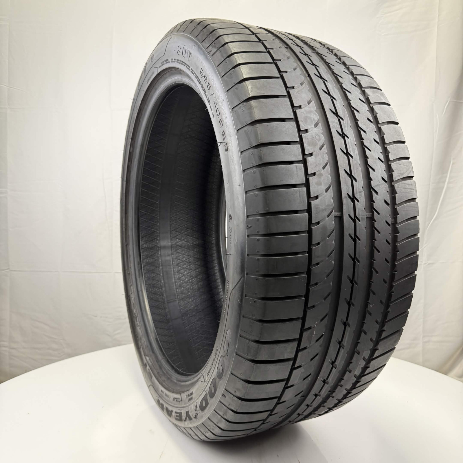 Used 295/40R22 Goodyear Eagle F1 Asymmetric SUV MO1 112W 6.5/32 (DOT 24)