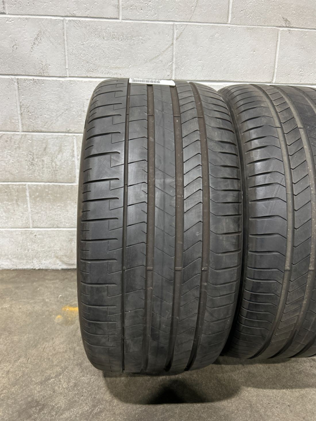 2x P315/35R22 Pirelli P Zero PZ4 RSC Run Flat KS 8/32 111 Y Used Tires 3153522