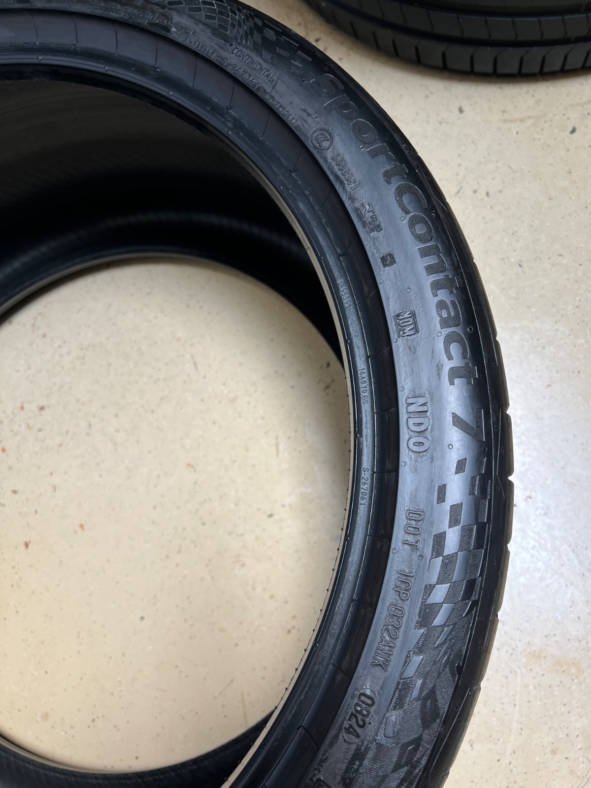 2 – NO REPAIRS 325/30ZR21 XL (108Y) Continental SportContact 7 (ND0) – 5137
