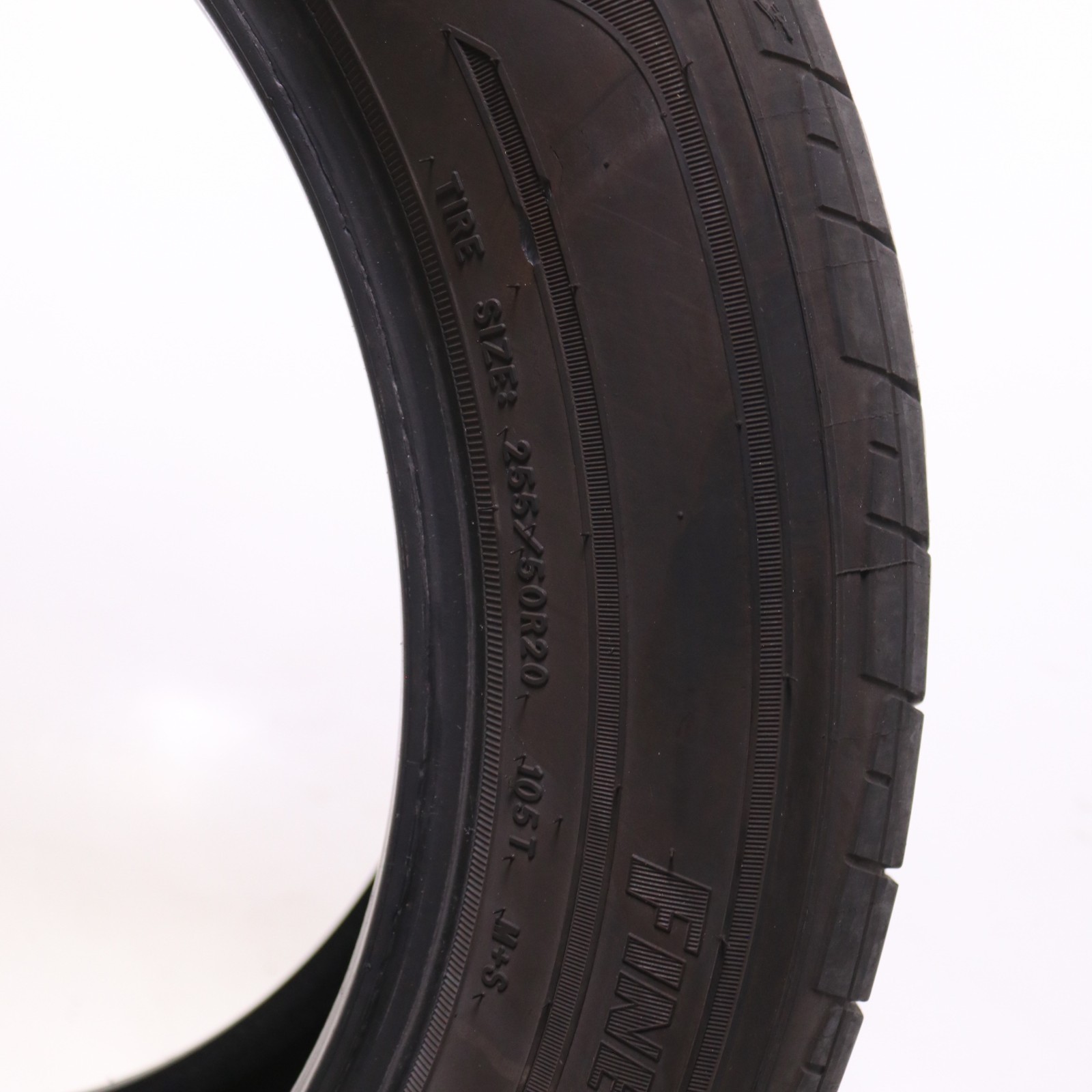 Used 255/50R20 Goodyear Assurance Finesse – 105T – 7.5/32