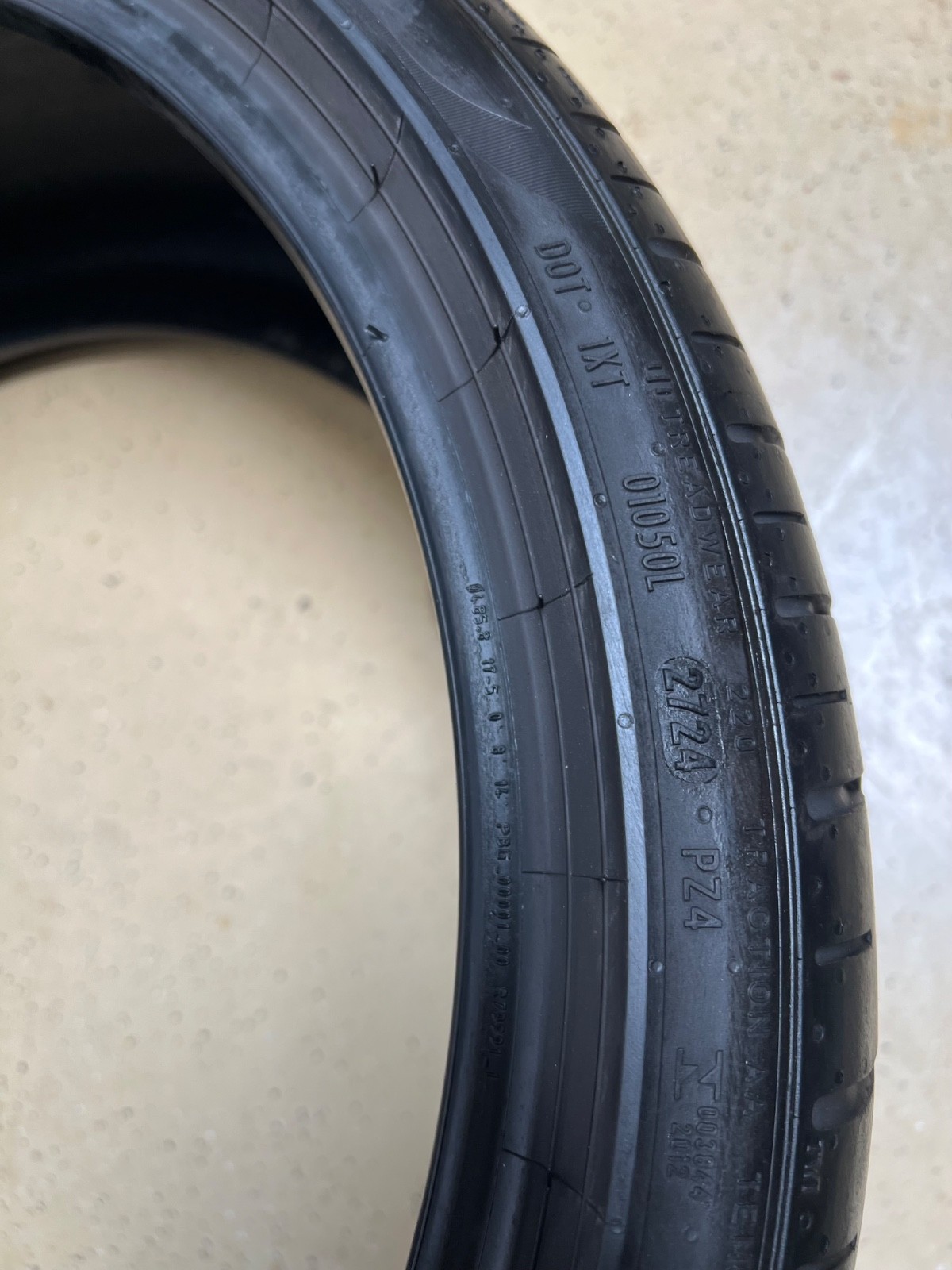 1 – NO REPAIRS 265/30ZR19 XL (93Y) Pirelli P Zero PZ4 (AO) Audi OEM – 4160