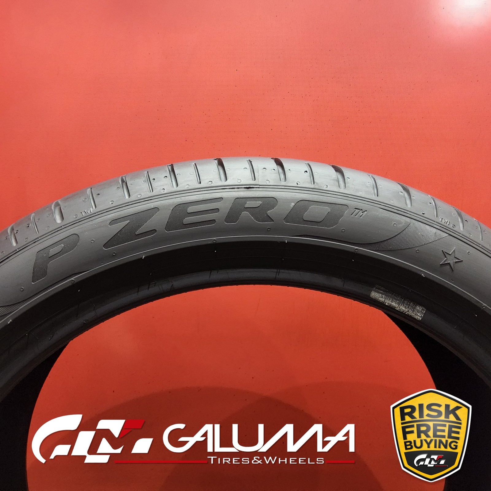 1 Tire Pirelli P-Zero (PZ4) KS ★ XL 245/40R19 245/40/19 2454019 98Y #95746