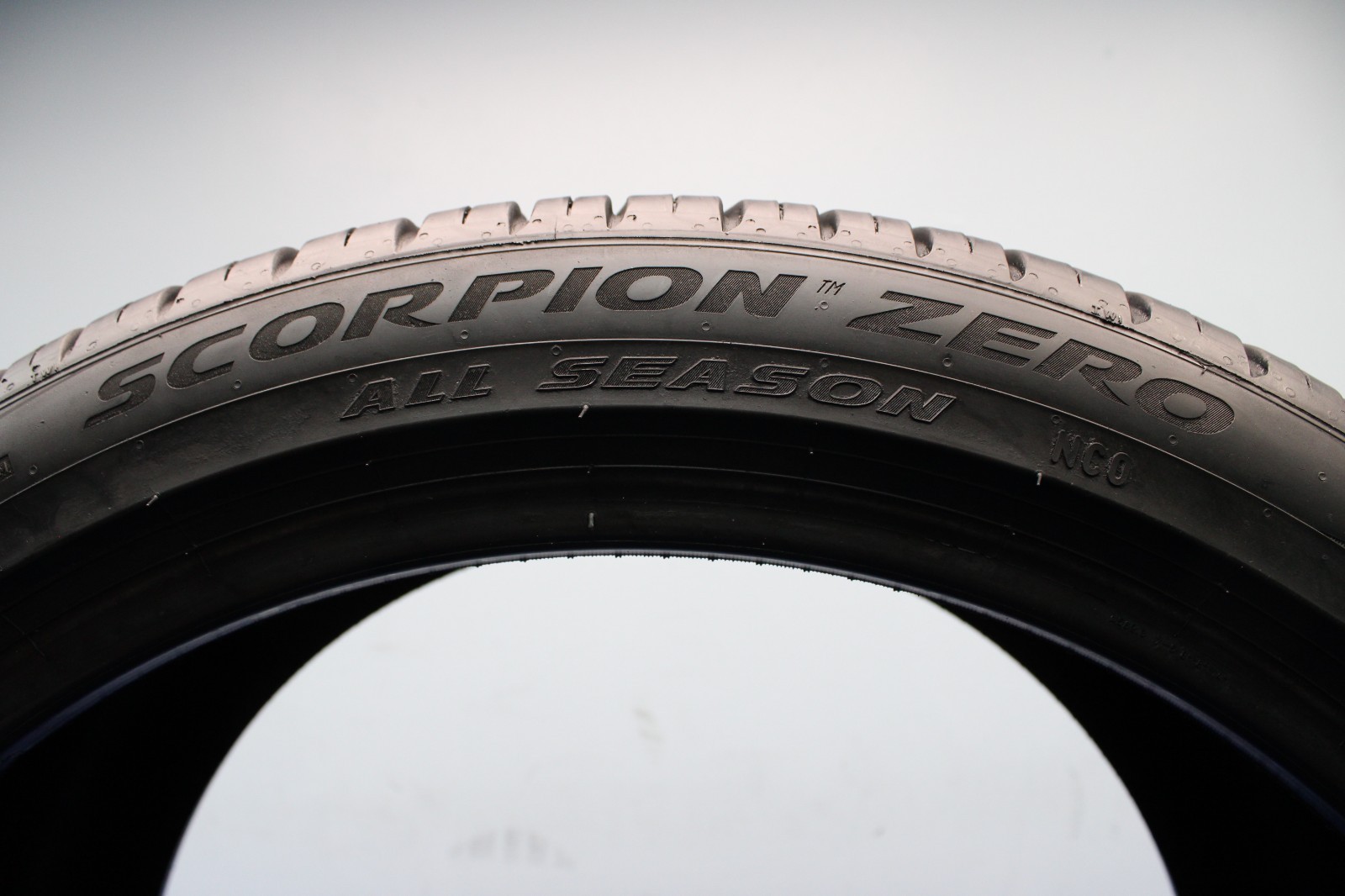 1 Used Pirelli Scorpion Zero A/S NCO 315/35R22 315/35/22 3153522 111V
