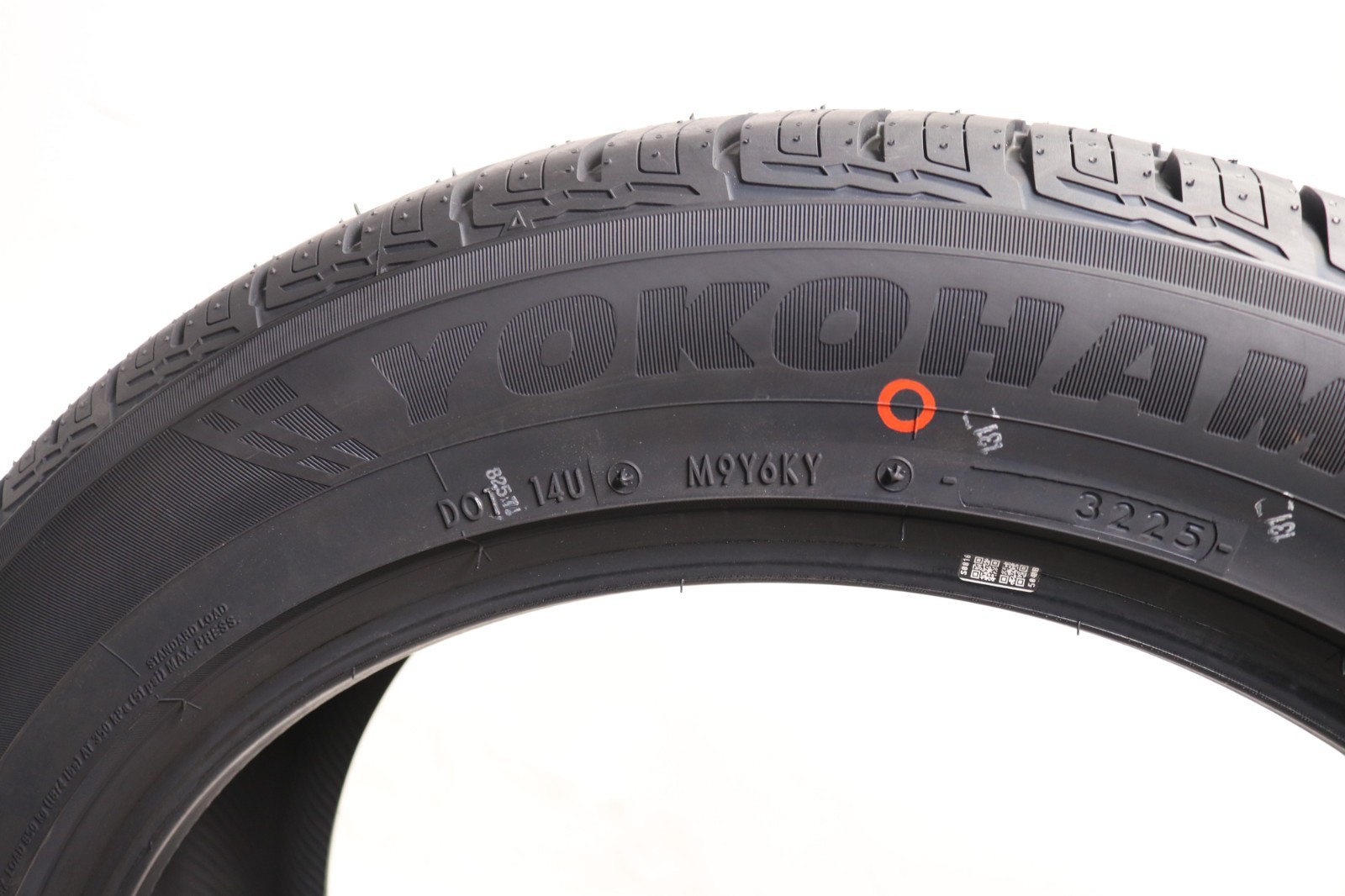 Set of 4 New 235/55R20 Yokohama YK-CTX – 102V – 11/32