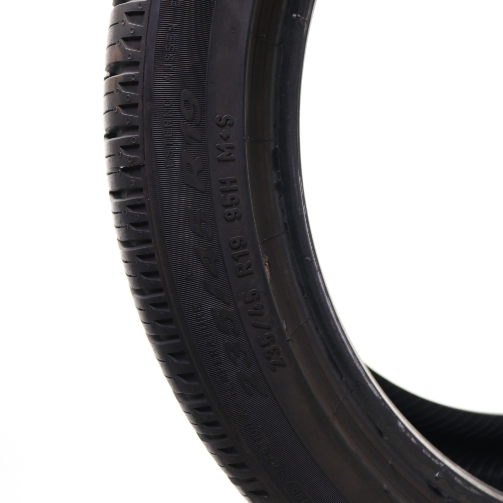 Set of 4 Used 235/45R19 Pirelli Scorpion AS Plus 3 – 95H – 10-10.5/32 No Repairs