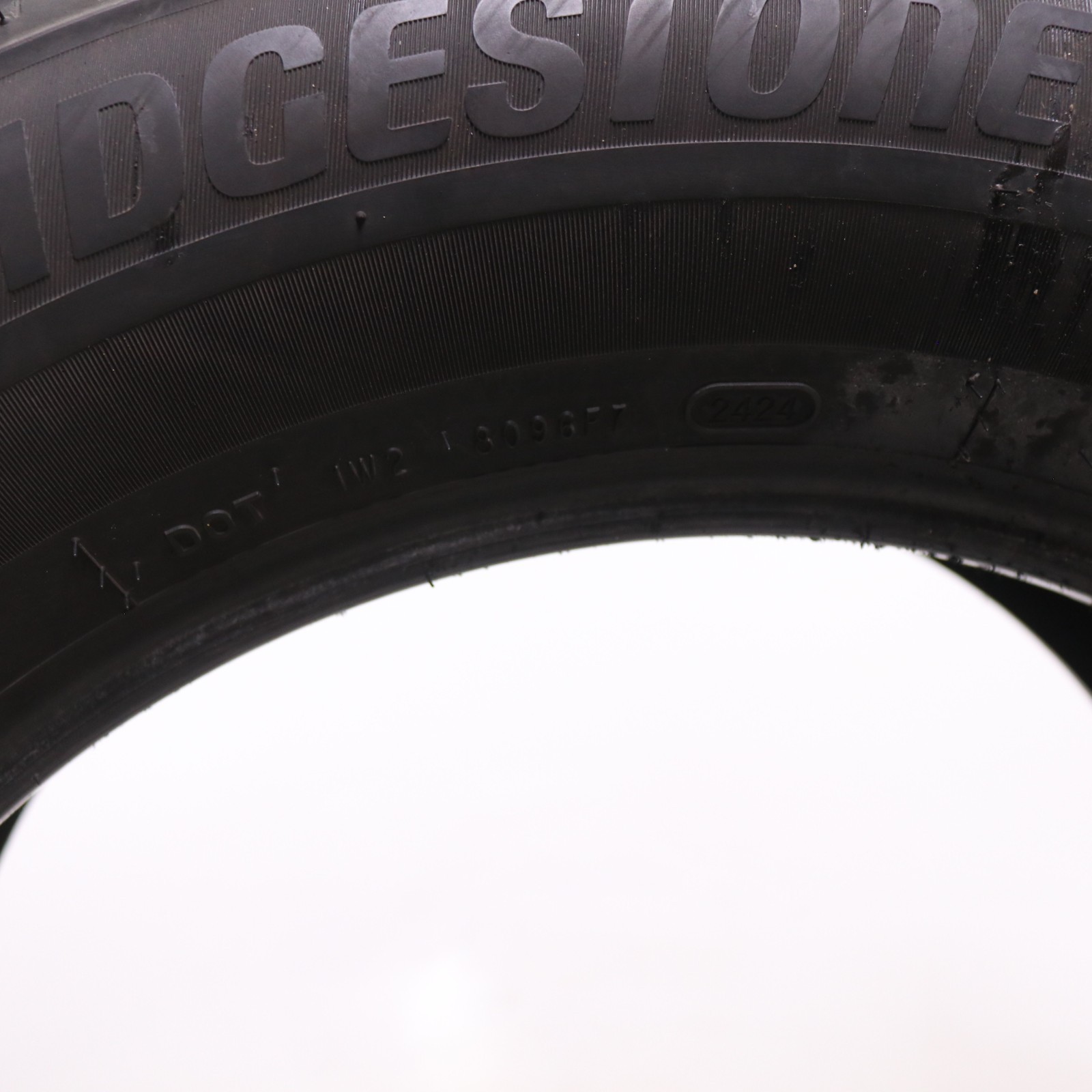 Set of 2 Used 265/60R18 Bridgestone WeatherPeak – 110V – 8-9/32