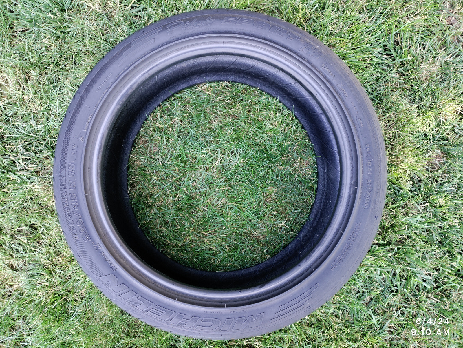 (RARE) Michelin Pilot SPORT tire VINTAGE. 7-8/32nd’s… in great shape.