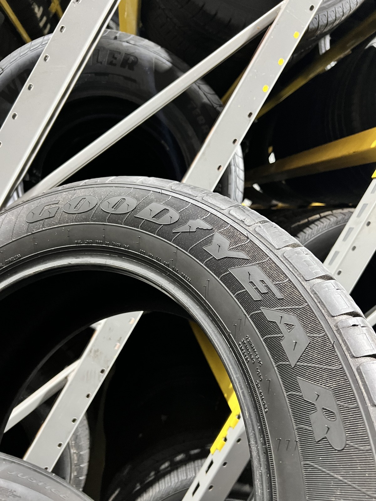1 Tire Goodyear Eagle LS-2 275/55R20 111S DOT.0625 9.75/32 NO Patch