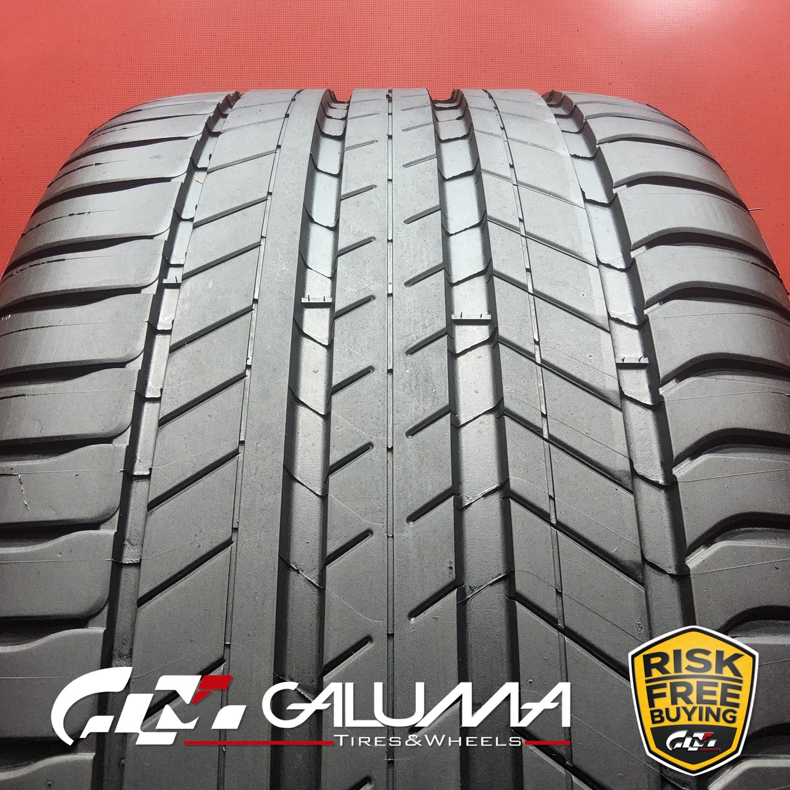1 (One) Tire LikeNEW Michelin Latitude Sport 3 (N1) XL 295/35R21 No Patch 94681