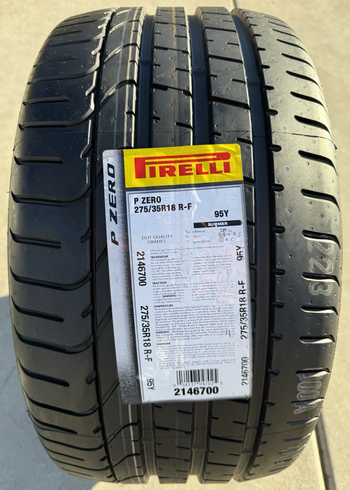 Set of TWO BRAND NEW 275/35R18 95Y Pirelli P Zero Run Flat Tires 2753518