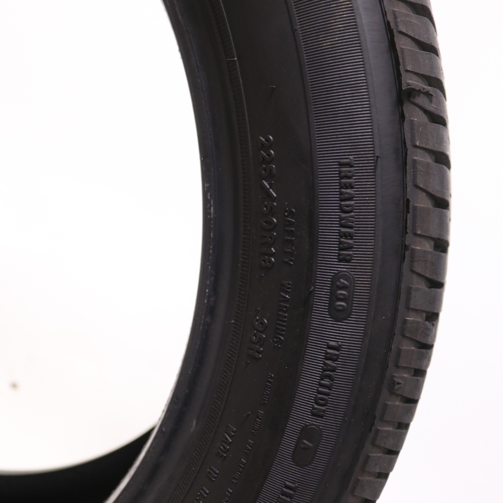 Set of 2 Used 225/50R18 Goodyear Eagle LS-2 – 95H – 8.5-9/32 No Repairs
