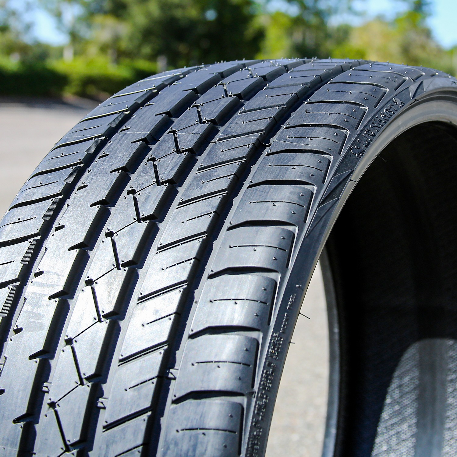 2 Tires Lionhart LH-FIVE 255/30ZR24 255/30R24 97W XL AS Performance A/S