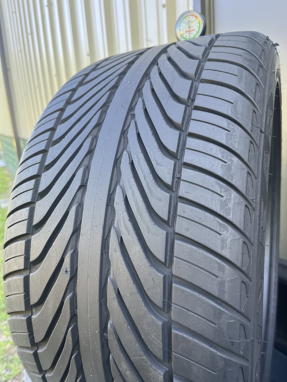 1 Tire Goodyear Eagle F1 GS-2 EMT TPC 285/35ZR19 90Y DOT.1415 7/32 NO Patch