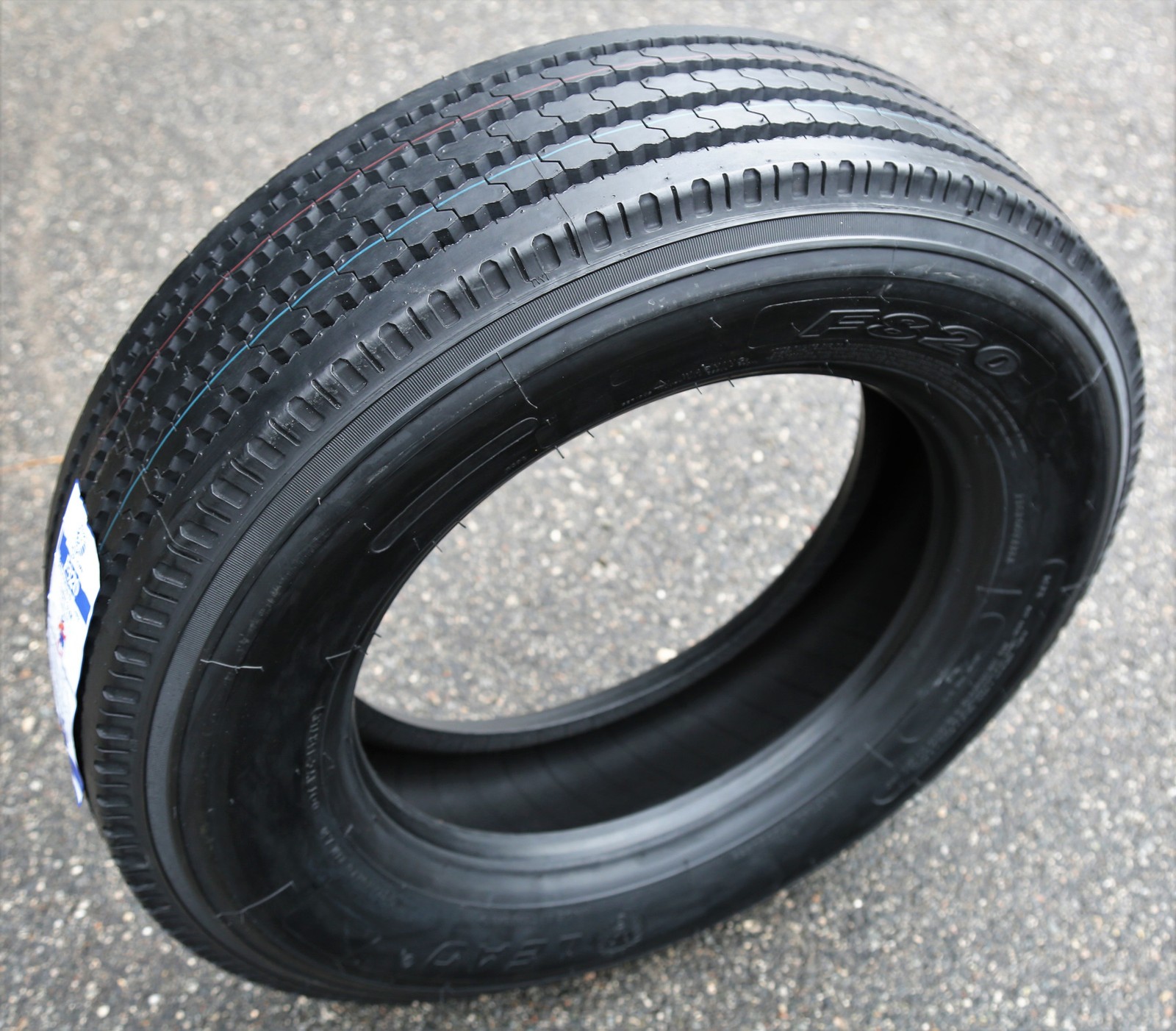 Leao F820 255/70R22.5 140/137M H 16 Ply (DC) All Position Commercial Tire