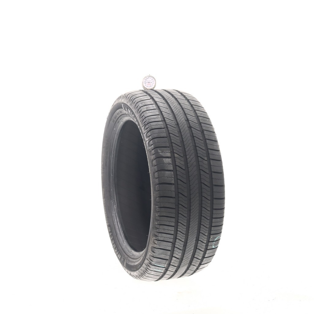 Set of (4) Used 235/45R18 Michelin Defender 2 98V – 9.5-10.5/32