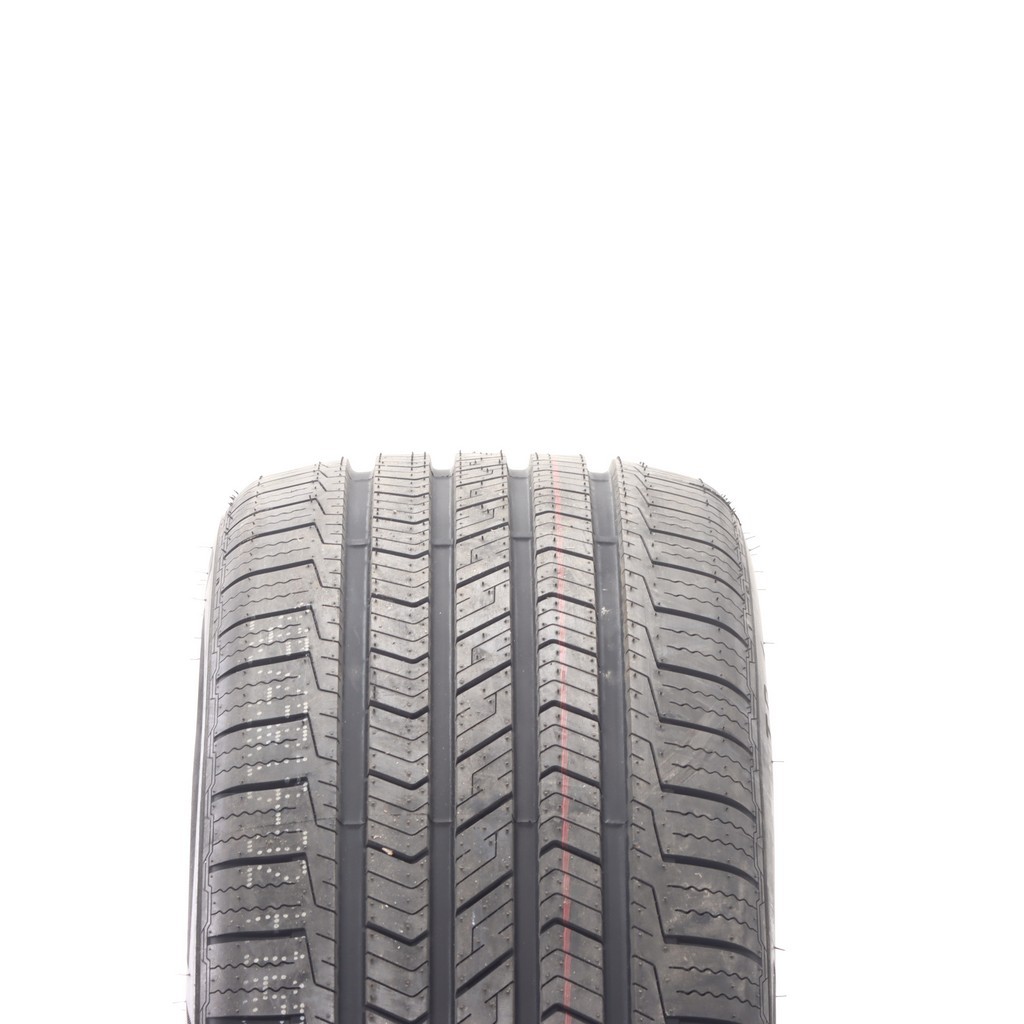 Set of (2) New 245/45ZR19 Supermax TR-1 102W