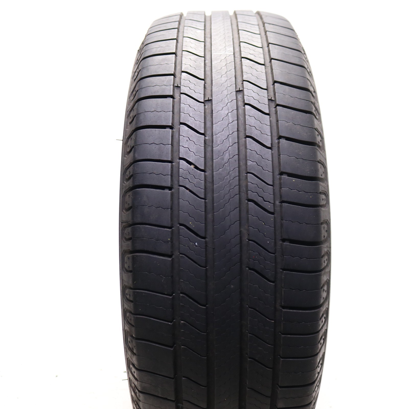 Used 235/60R18 Michelin Defender 2 – 107H – 9/32