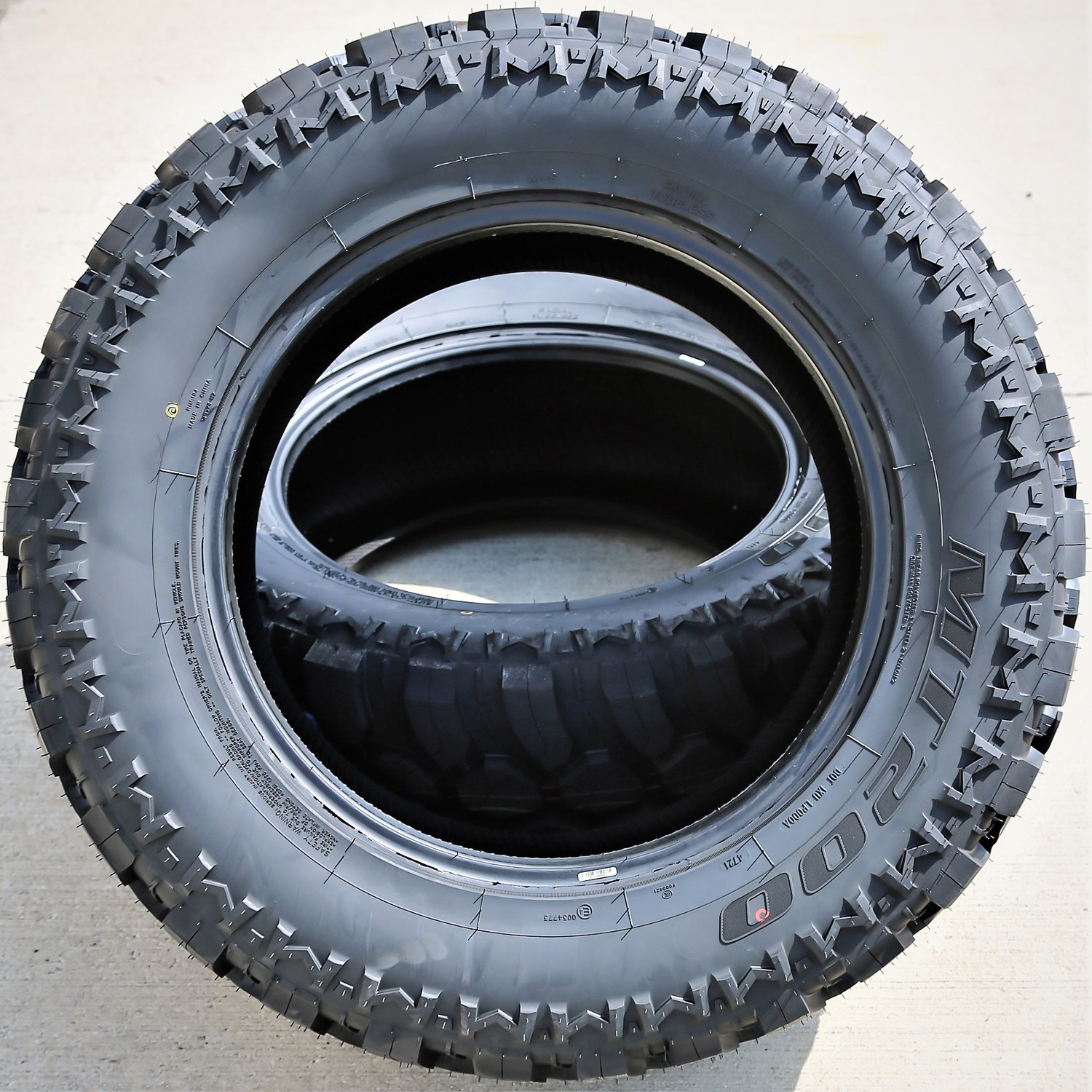 Suretrac MT200 275/70R18 125/122Q E 10 Ply Light Truck Mud Tire