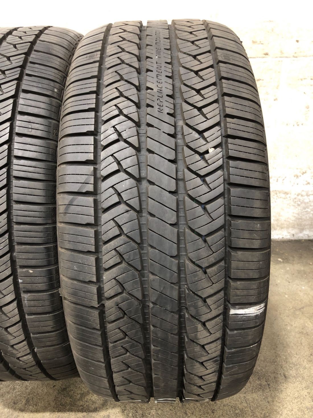 2x P245/45R18 General Altimax RT45 9-10/32 100 V Used Tires 2454518